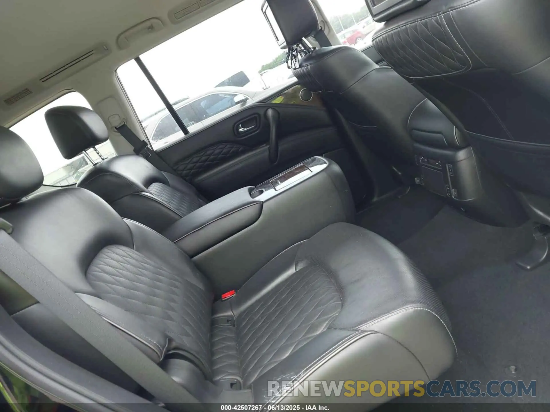 8 fotografías del automóvil dañado JN8AZ2NF9K9683631 INFINITI QX80 2019