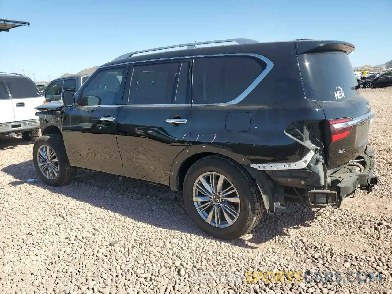 2 fotografías del automóvil dañado JN8AZ2NE6L9253306 INFINITI QX80 2020