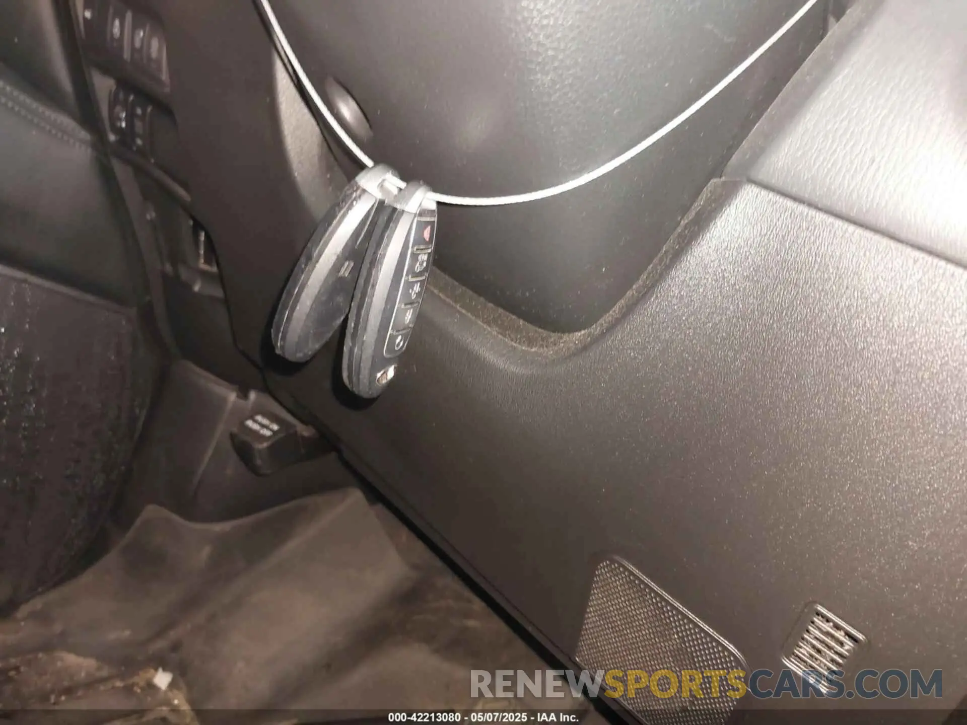 11 fotografías del automóvil dañado JN8AZ2NF5L9705321 INFINITI QX80 2020