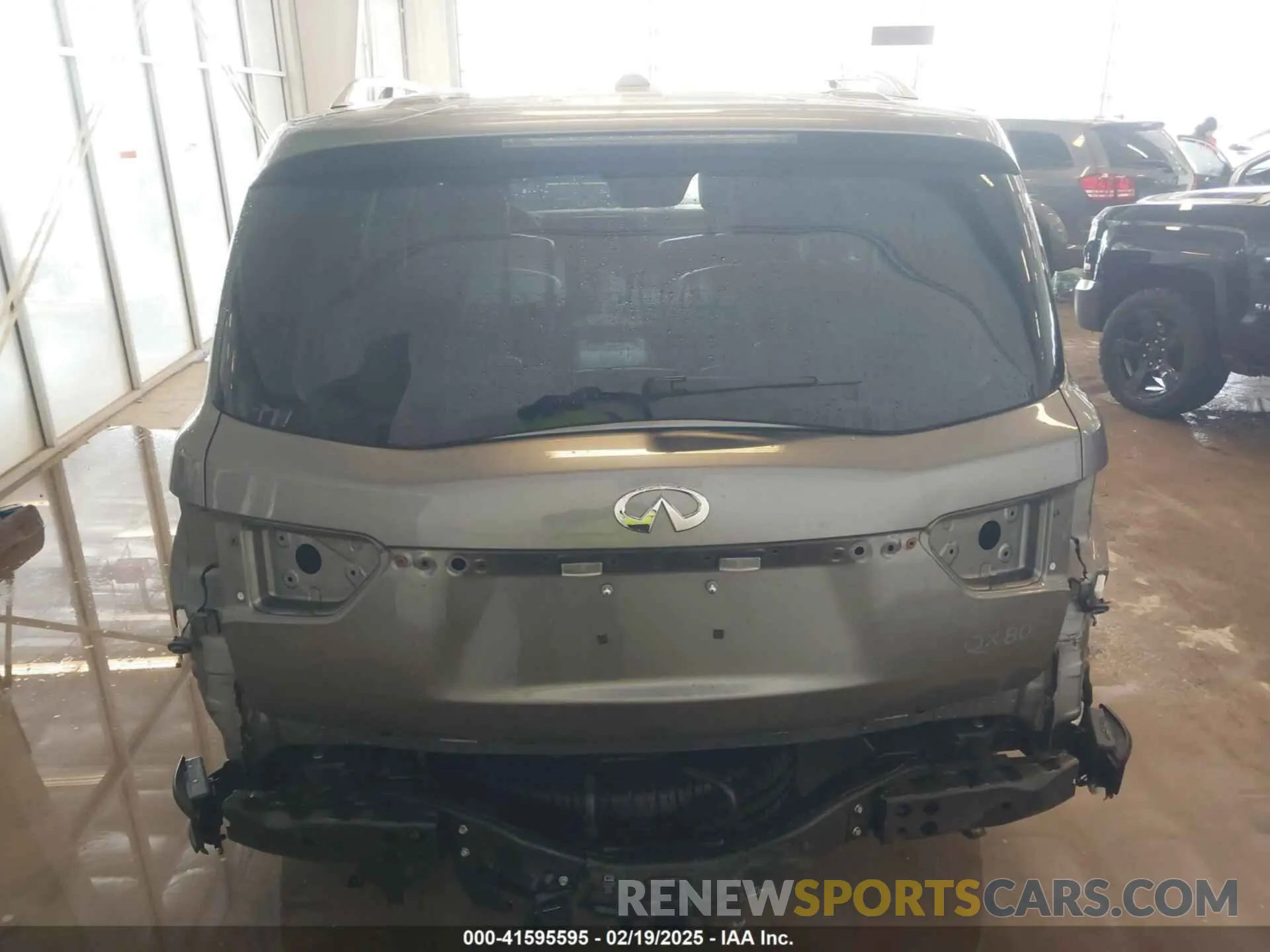 17 fotografías del automóvil dañado JN8AZ2NF6L9704002 INFINITI QX80 2020