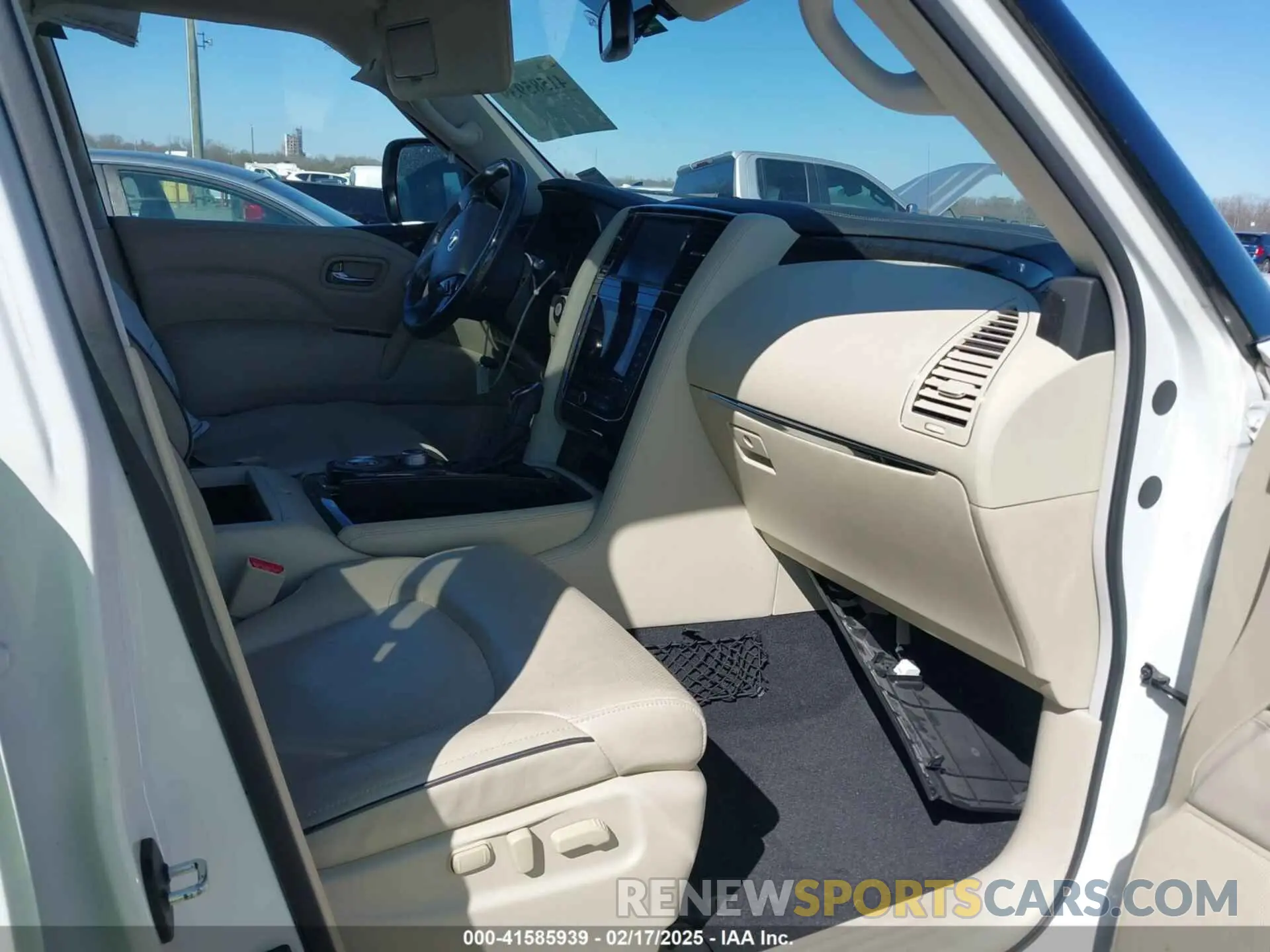 5 fotografías del automóvil dañado JN8AZ2NF7L9701674 INFINITI QX80 2020