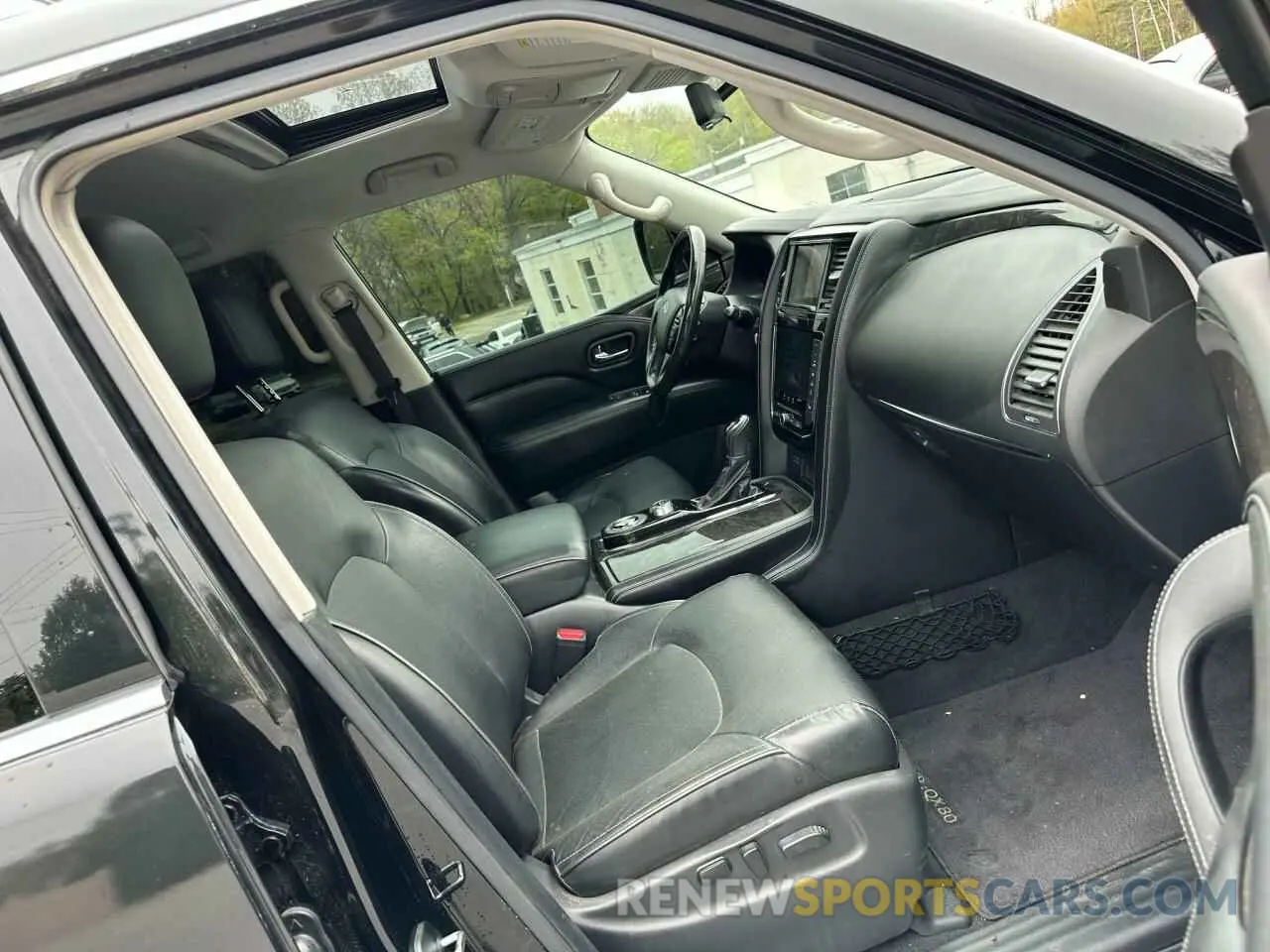 8 fotografías del automóvil dañado JN8AZ2AF6M9718439 INFINITI QX80 2021