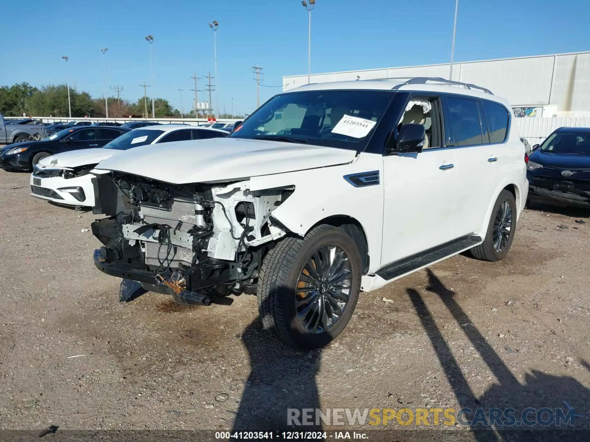 2 fotografías del automóvil dañado JN8AZ2BE6R9330821 INFINITI QX80 2024