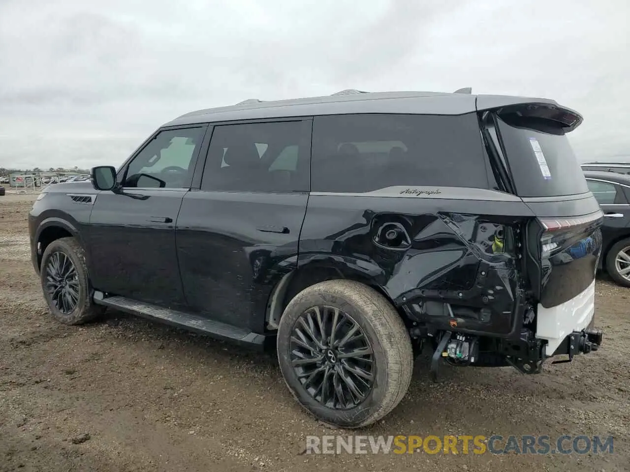 2 fotografías del automóvil dañado JN8AZ3CC3S9600385 INFINITI QX80 AUTOG 2025