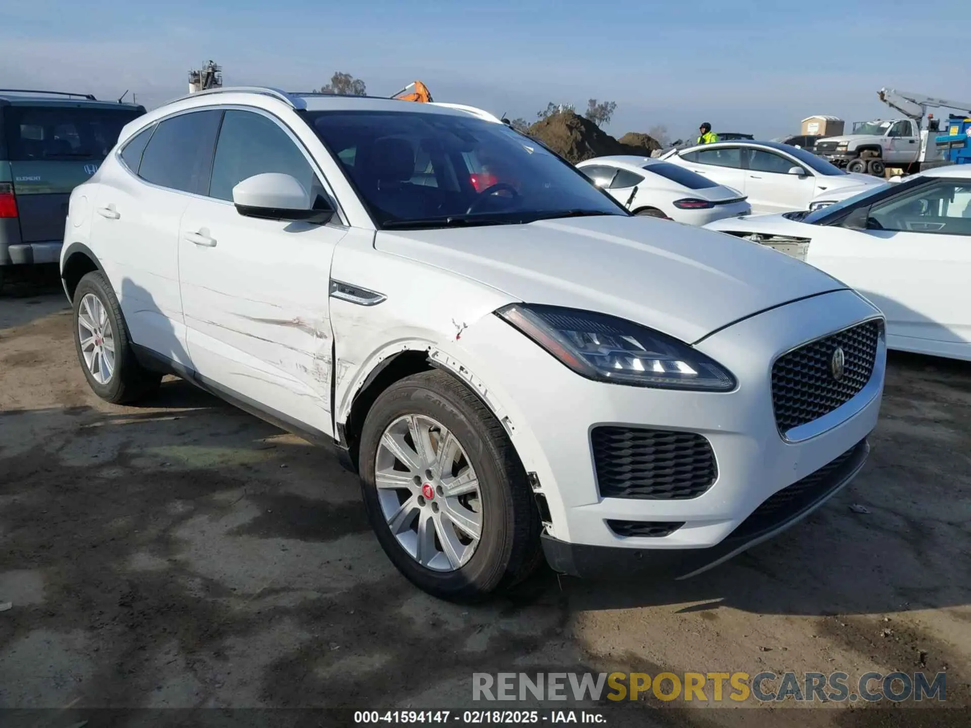 1 fotografías del automóvil dañado SADFJ2FX1K1Z38954 JAGUAR E-PACE 2019
