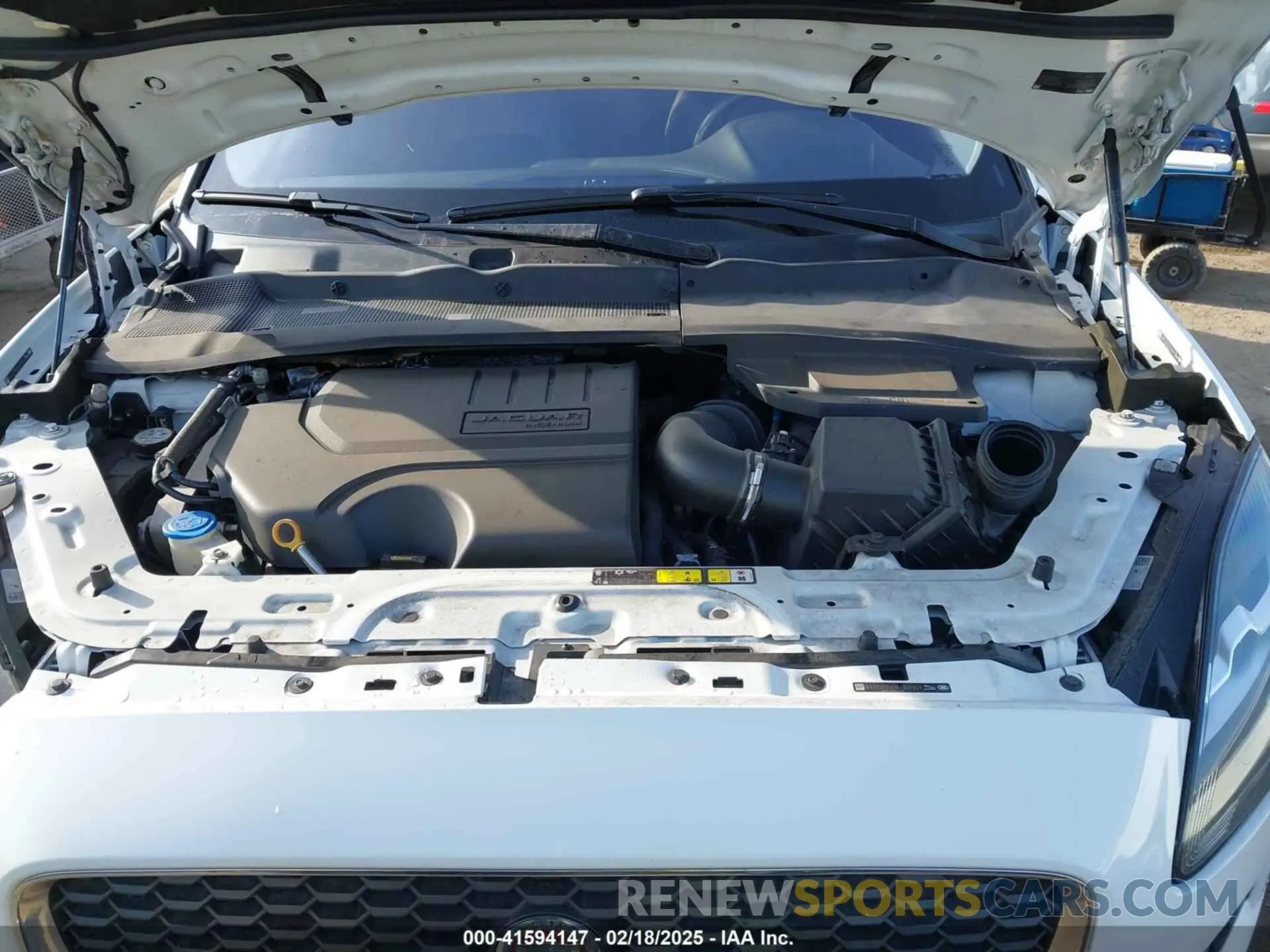 10 fotografías del automóvil dañado SADFJ2FX1K1Z38954 JAGUAR E-PACE 2019