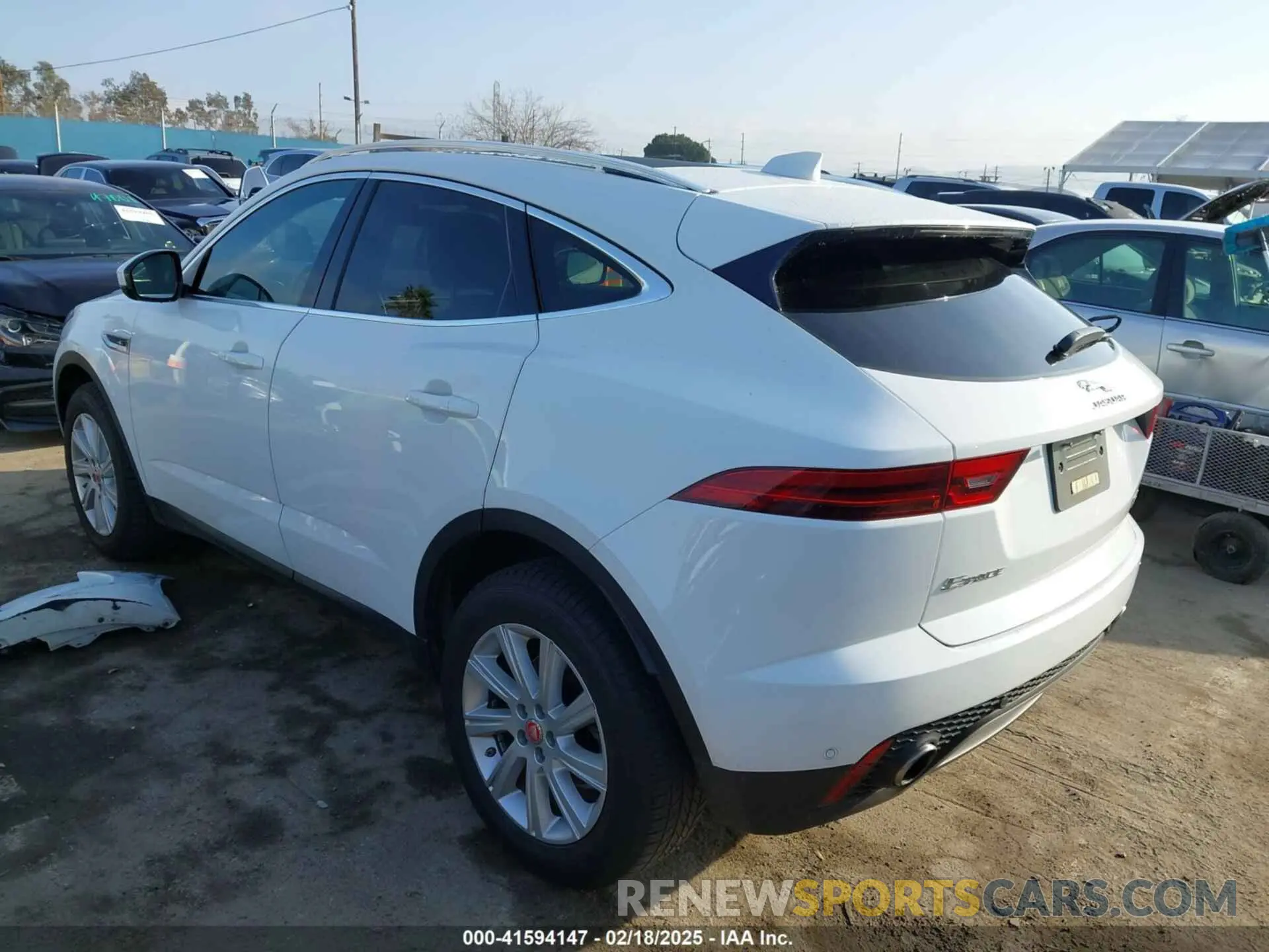 3 fotografías del automóvil dañado SADFJ2FX1K1Z38954 JAGUAR E-PACE 2019
