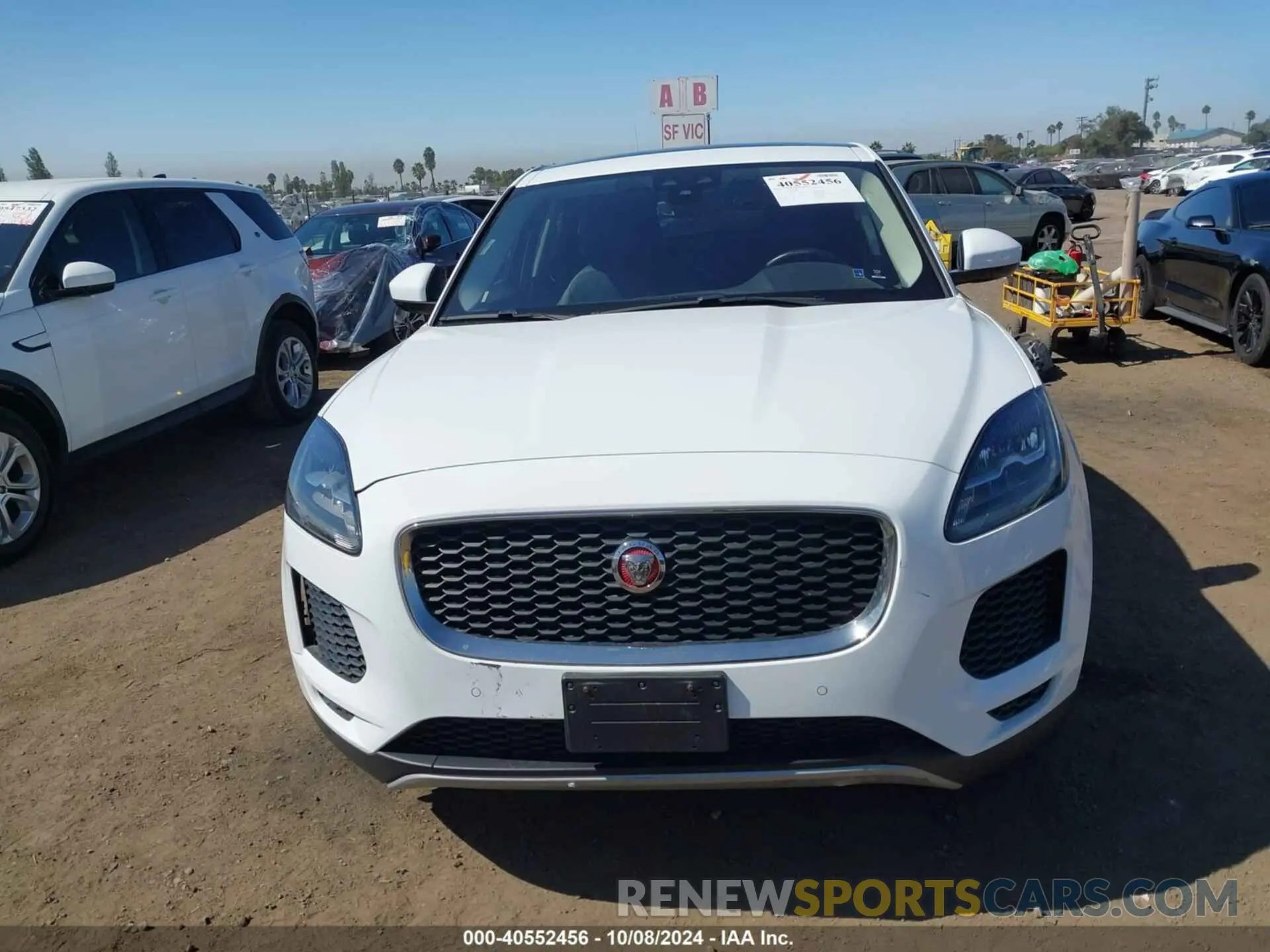 13 fotografías del automóvil dañado SADFJ2FX6K1Z41896 JAGUAR E-PACE 2019