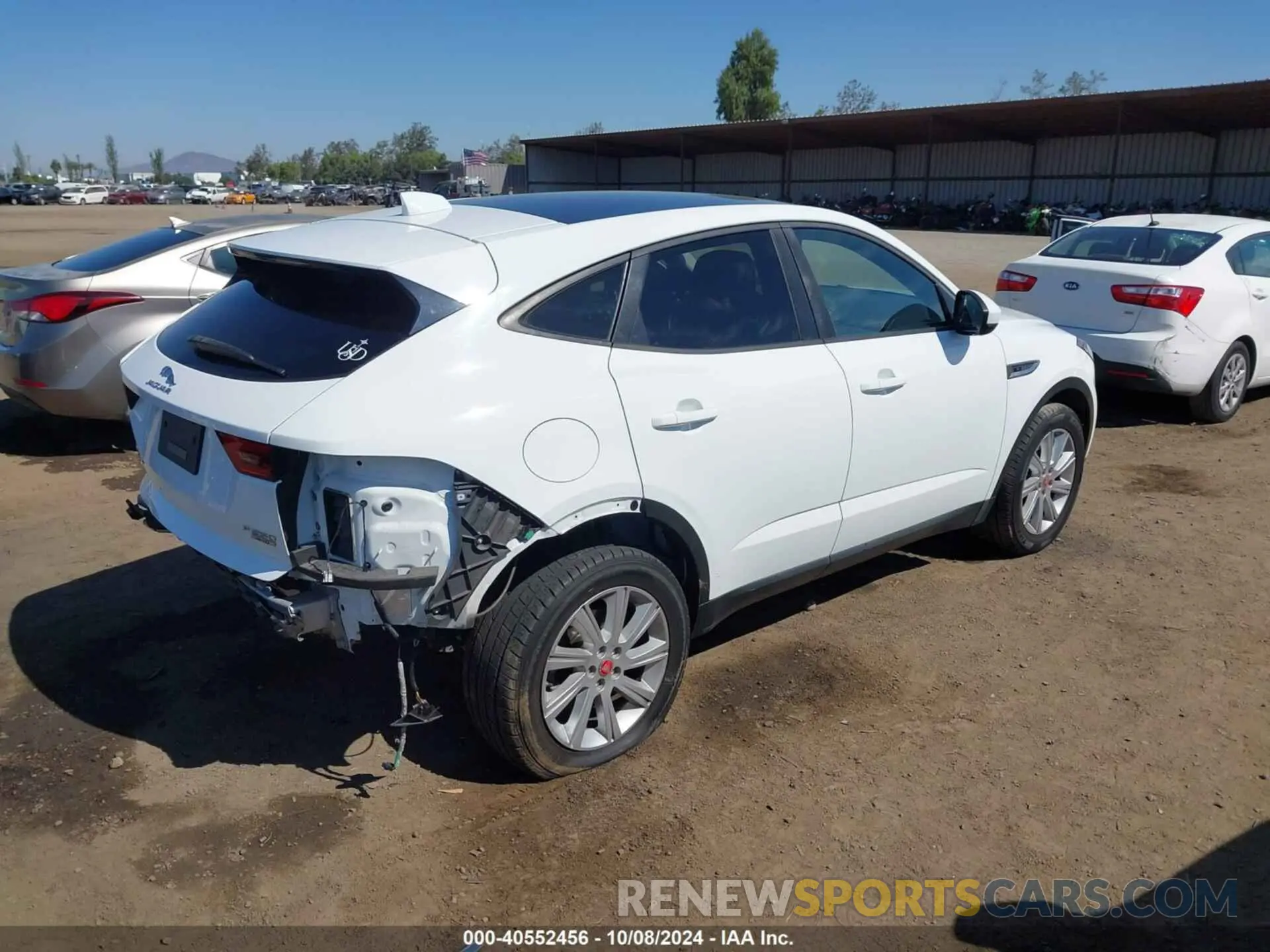 4 fotografías del automóvil dañado SADFJ2FX6K1Z41896 JAGUAR E-PACE 2019