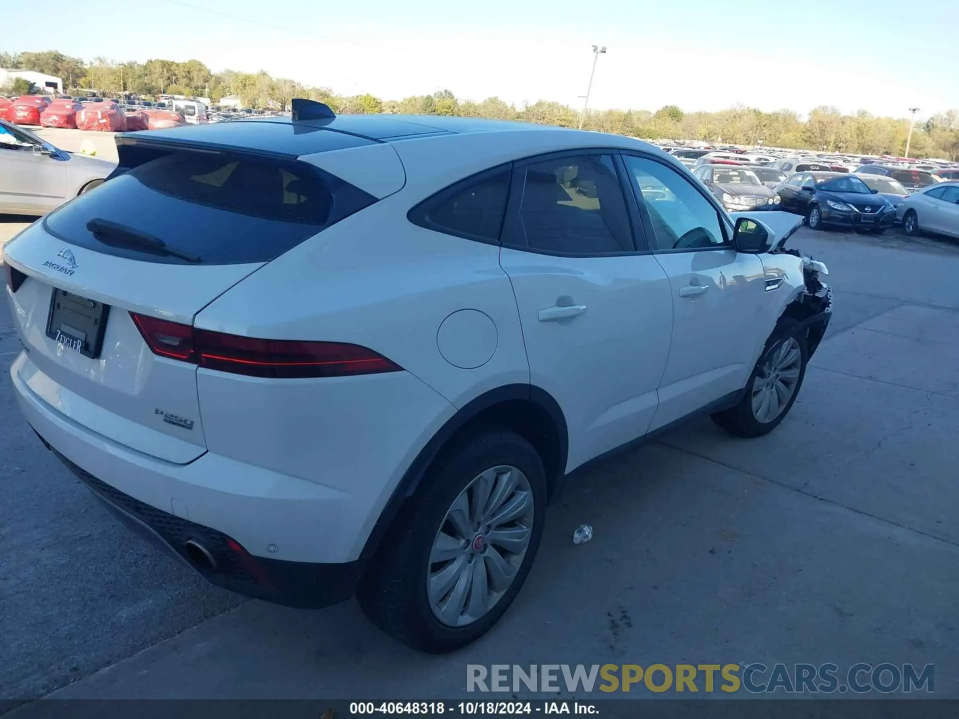 4 fotografías del automóvil dañado SADFP2FX5K1Z34100 JAGUAR E-PACE 2019
