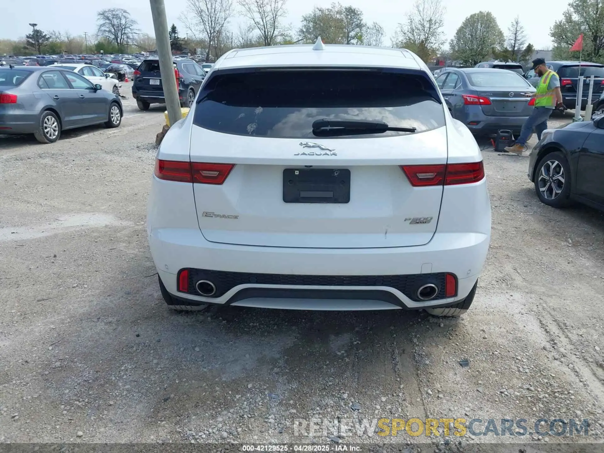 16 fotografías del automóvil dañado SADFT2GX3K1Z38141 JAGUAR E-PACE 2019