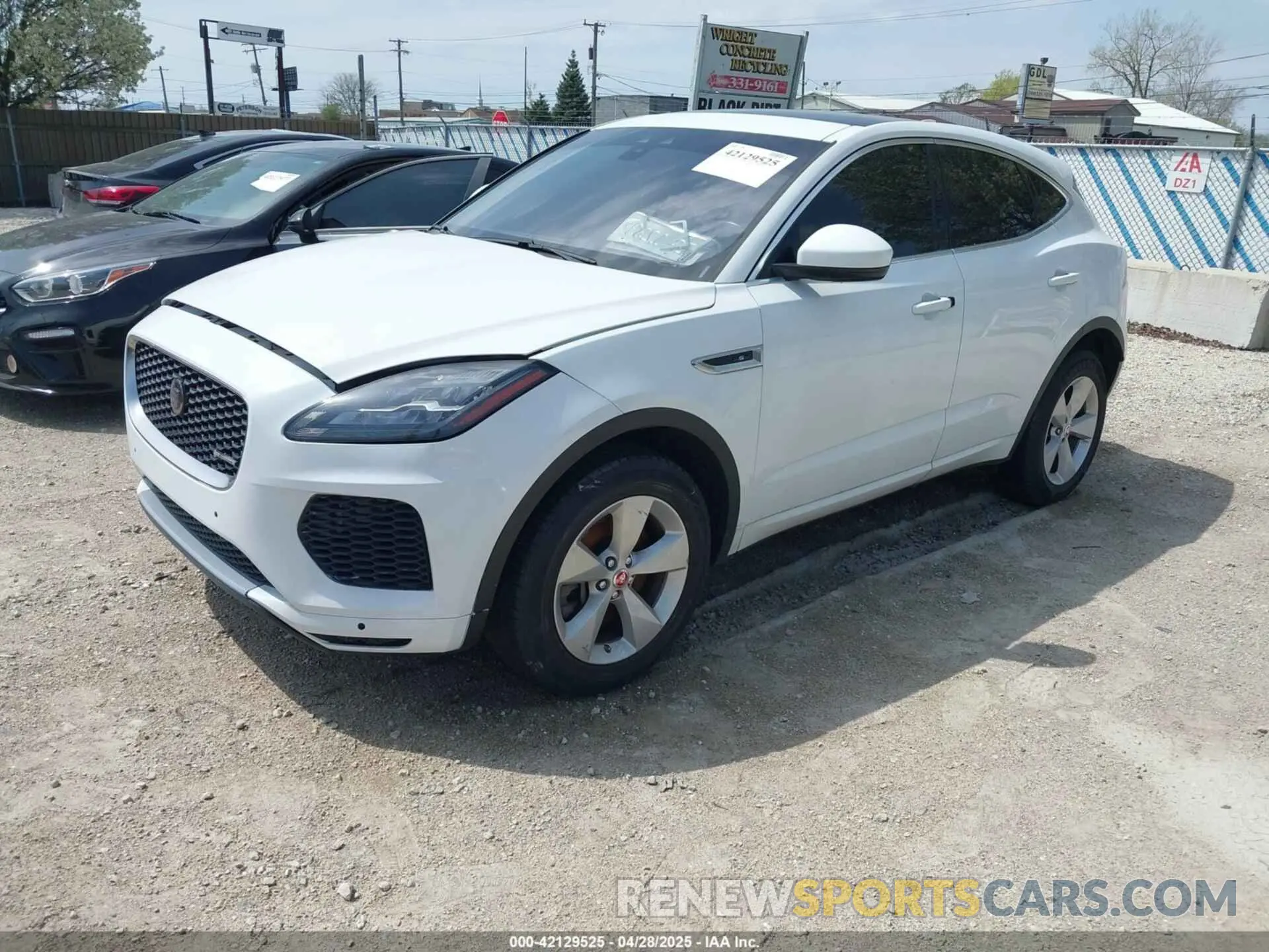 2 fotografías del automóvil dañado SADFT2GX3K1Z38141 JAGUAR E-PACE 2019