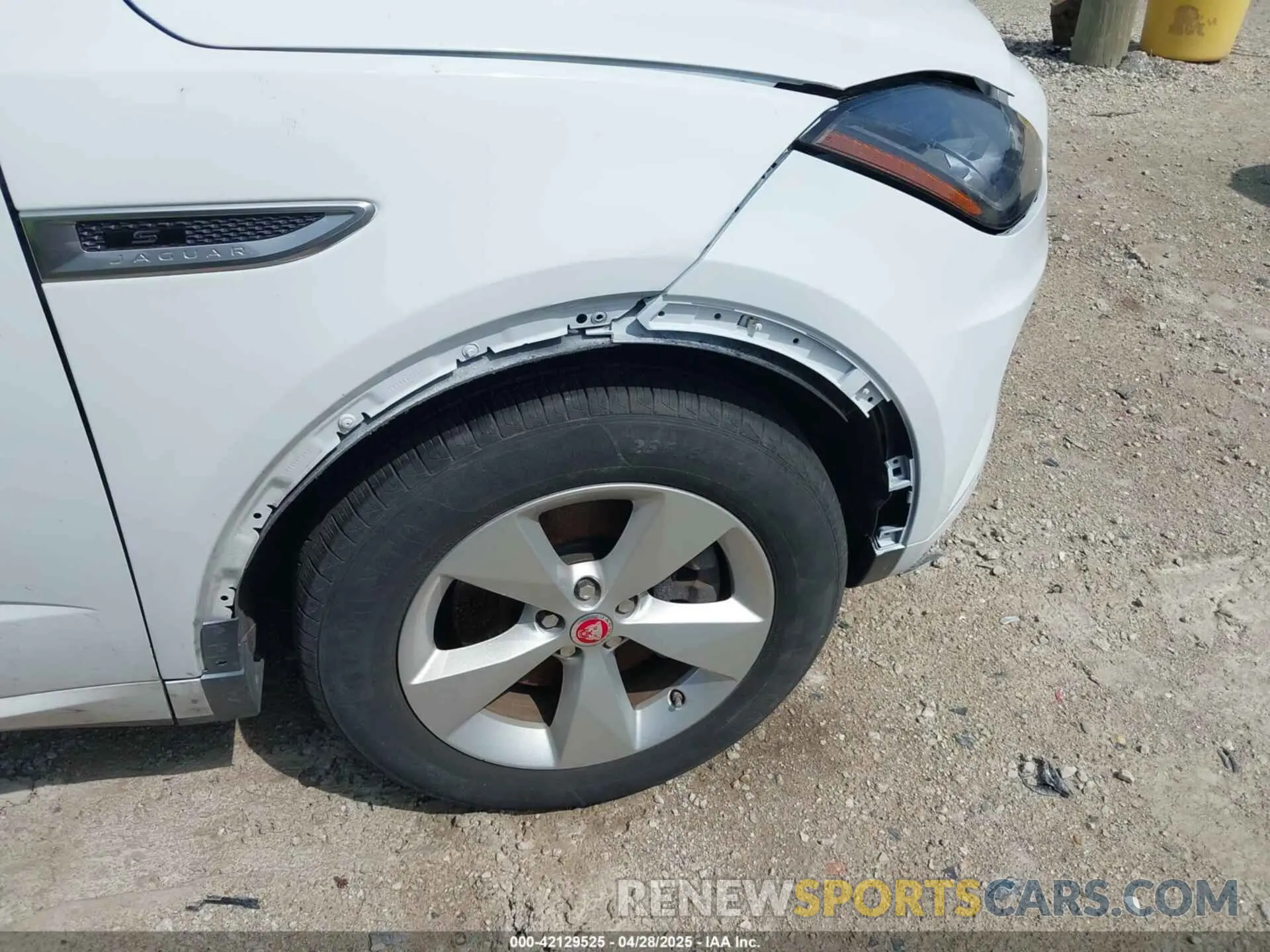 6 fotografías del automóvil dañado SADFT2GX3K1Z38141 JAGUAR E-PACE 2019