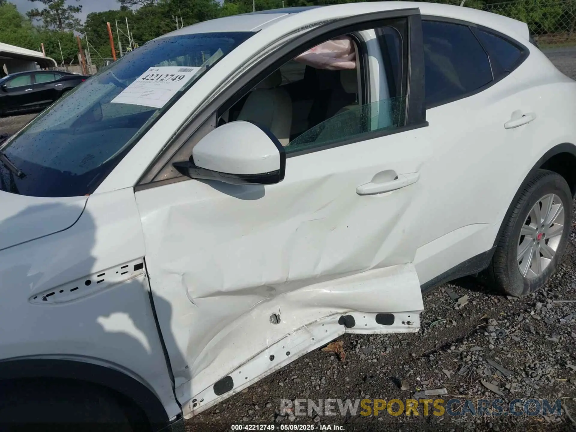 6 fotografías del automóvil dañado SADFK2FX9L1Z80738 JAGUAR E-PACE 2020