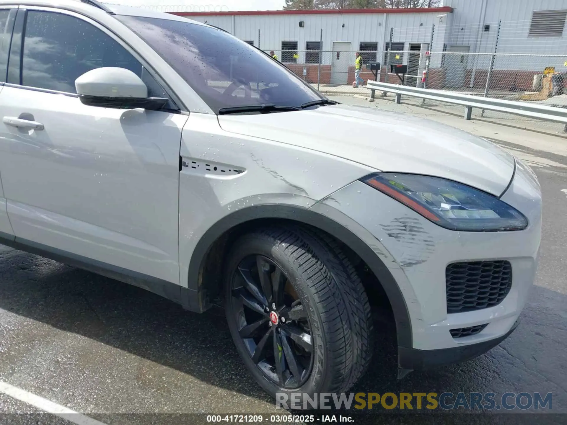 6 fotografías del automóvil dañado SADFP2FXXL1015324 JAGUAR E-PACE 2020