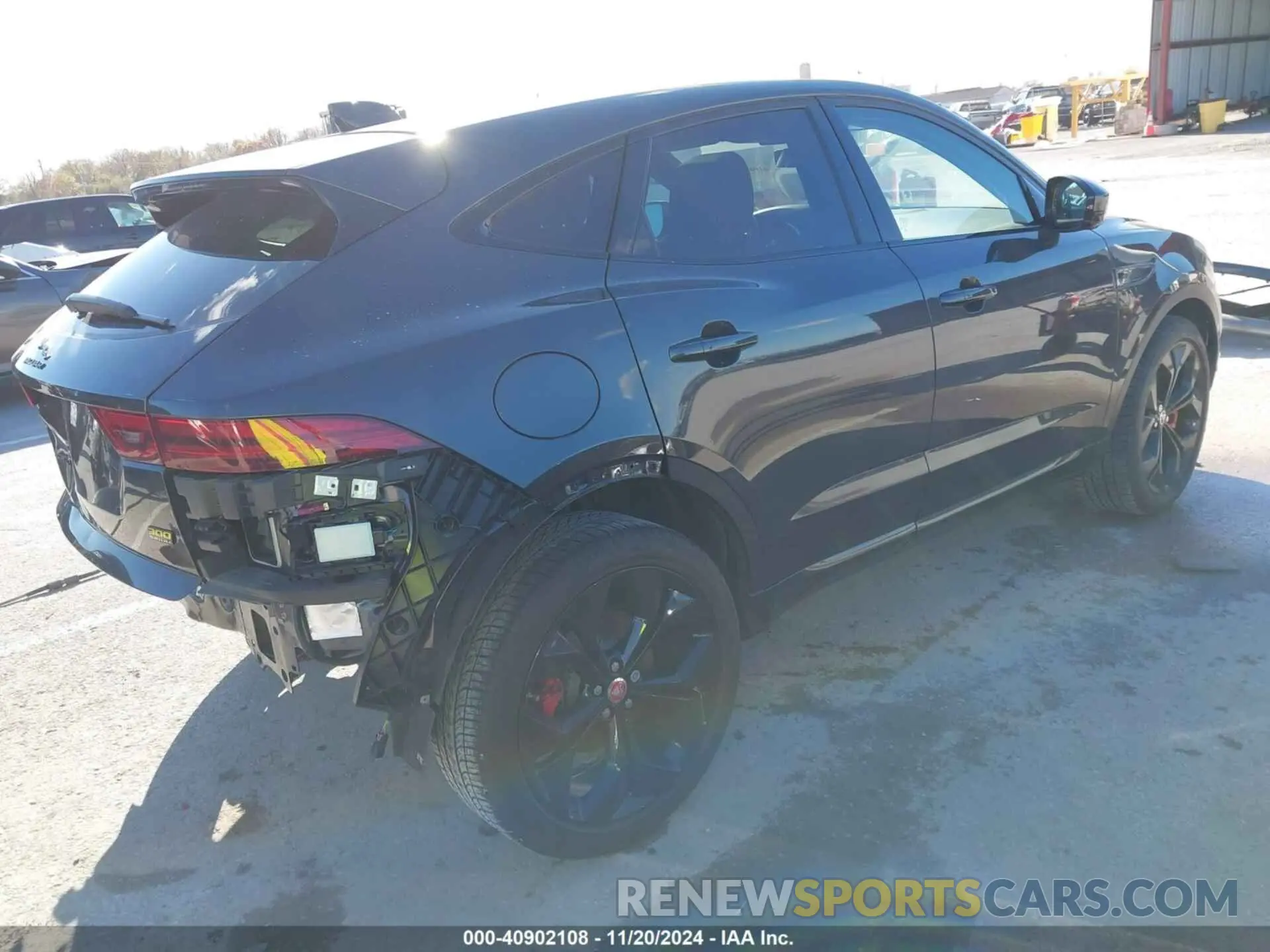 4 fotografías del automóvil dañado SADF12GX3M1027896 JAGUAR E-PACE 2021