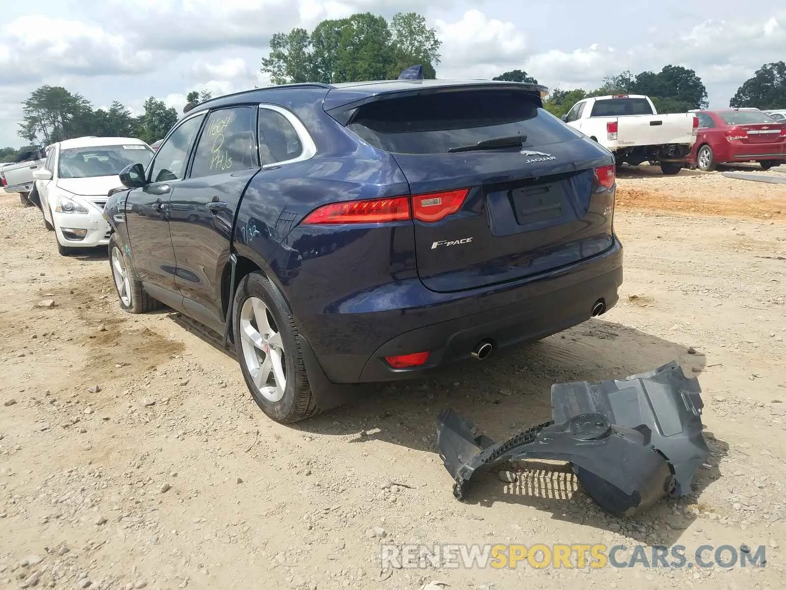 3 fotografías del automóvil dañado SADCJ2FX3KA610440 JAGUAR F-PACE 2019