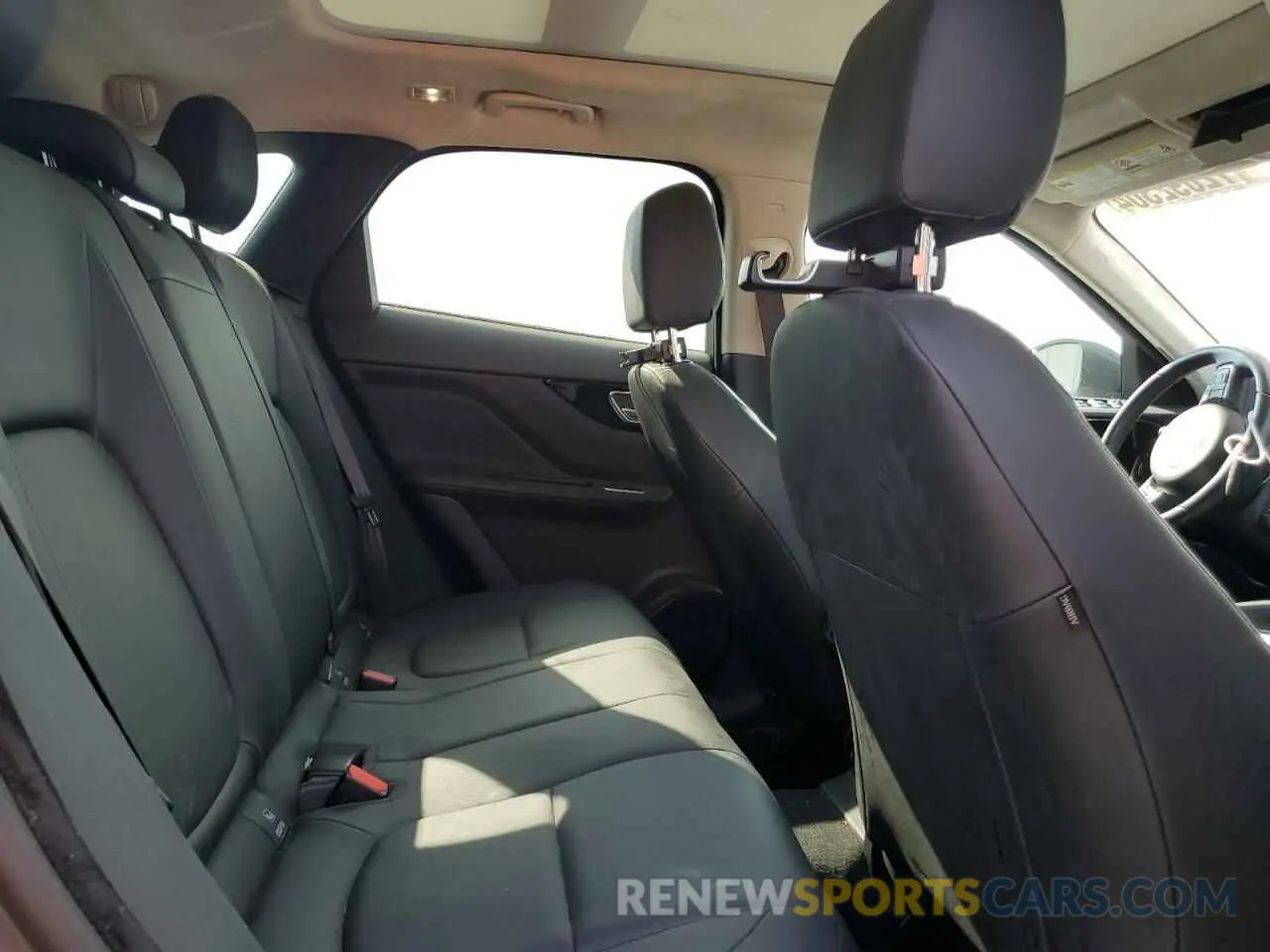 11 fotografías del automóvil dañado SADCJ2FX5KA392064 JAGUAR F-PACE 2019