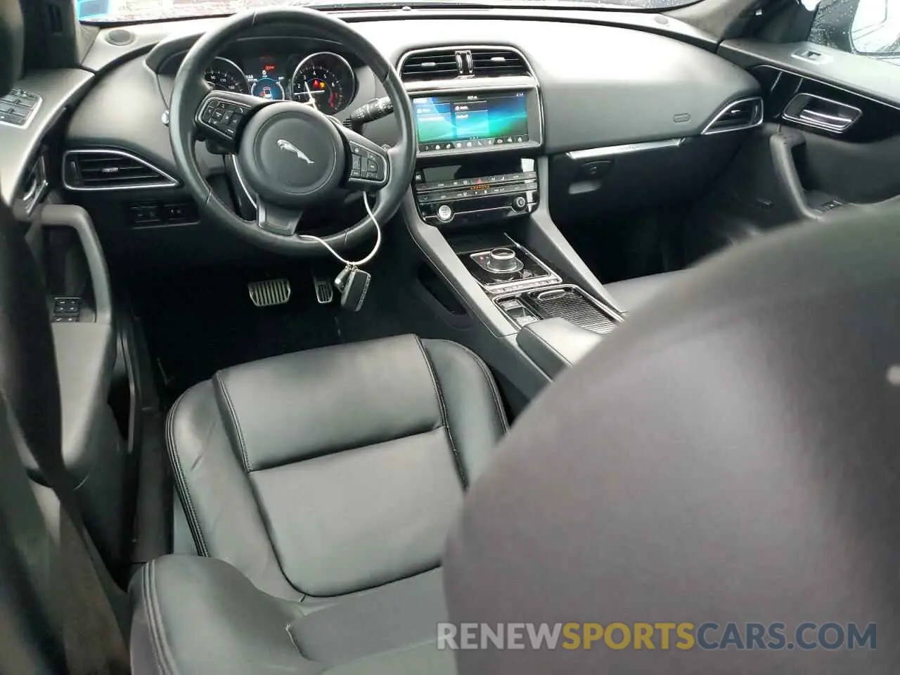 8 fotografías del automóvil dañado SADCJ2FXXKA367127 JAGUAR F-PACE 2019