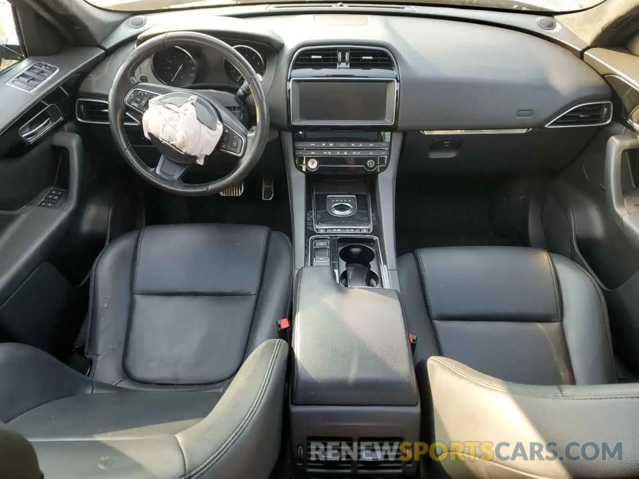 8 fotografías del automóvil dañado SADCJ2FXXKA394456 JAGUAR F-PACE 2019