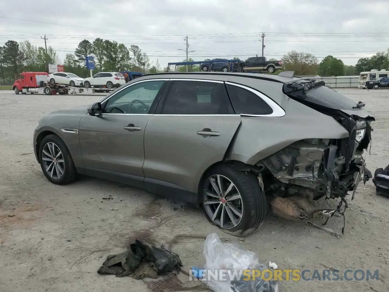 2 fotografías del automóvil dañado SADCK2FX0KA367828 JAGUAR F-PACE 2019