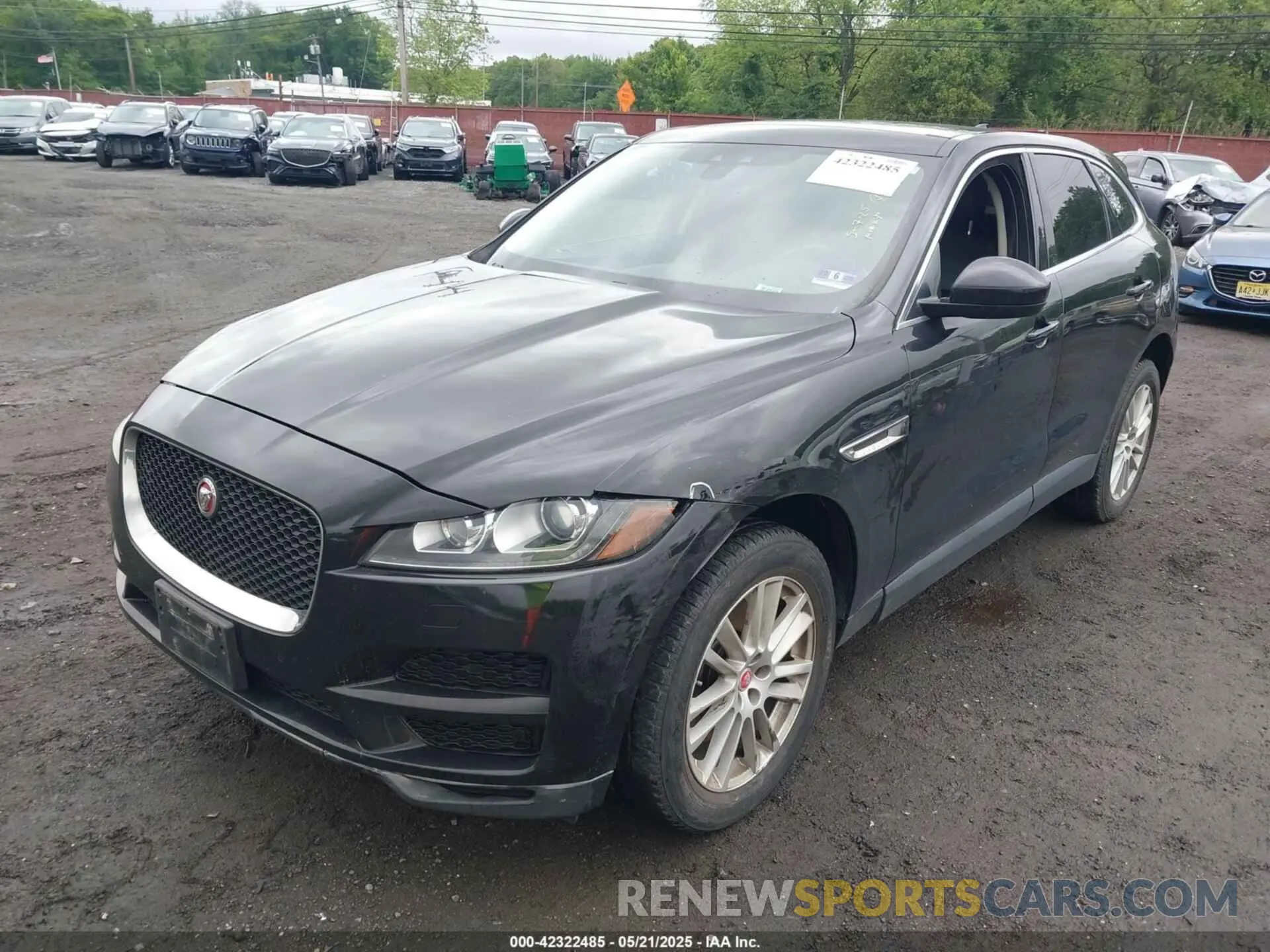 17 fotografías del automóvil dañado SADCK2GX7KA392837 JAGUAR F-PACE 2019