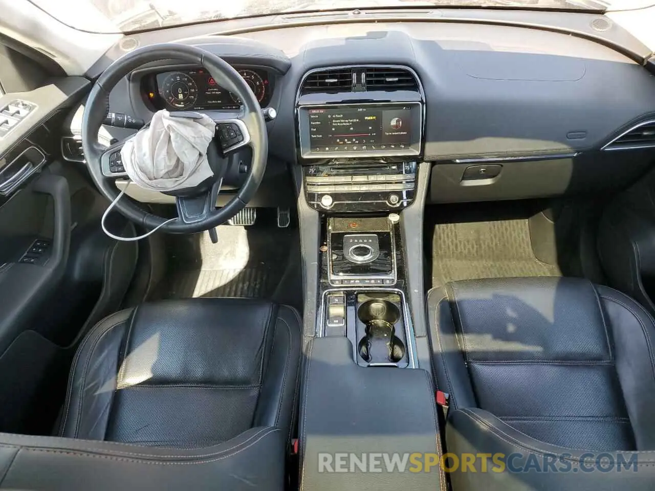 8 fotografías del automóvil dañado SADCK2GX9KA368541 JAGUAR F-PACE 2019