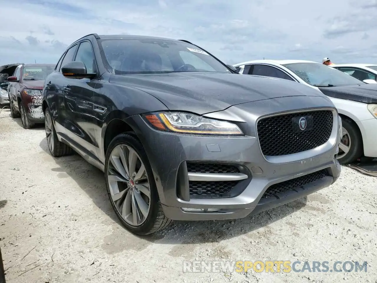 4 fotografías del automóvil dañado SADCL2GX3KA613072 JAGUAR F-PACE 2019