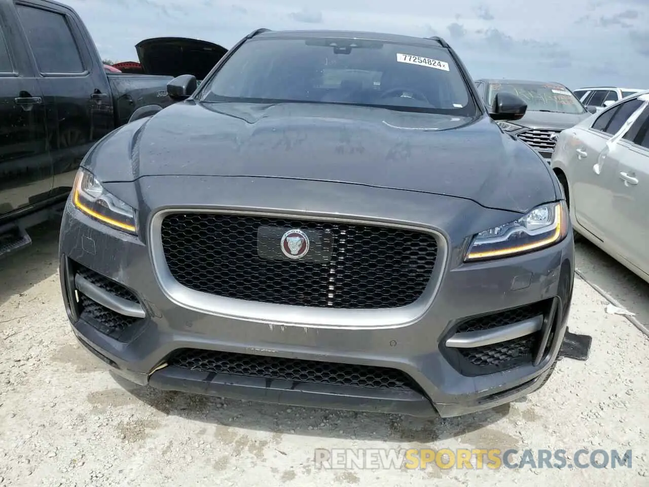 5 fotografías del automóvil dañado SADCL2GX3KA613072 JAGUAR F-PACE 2019