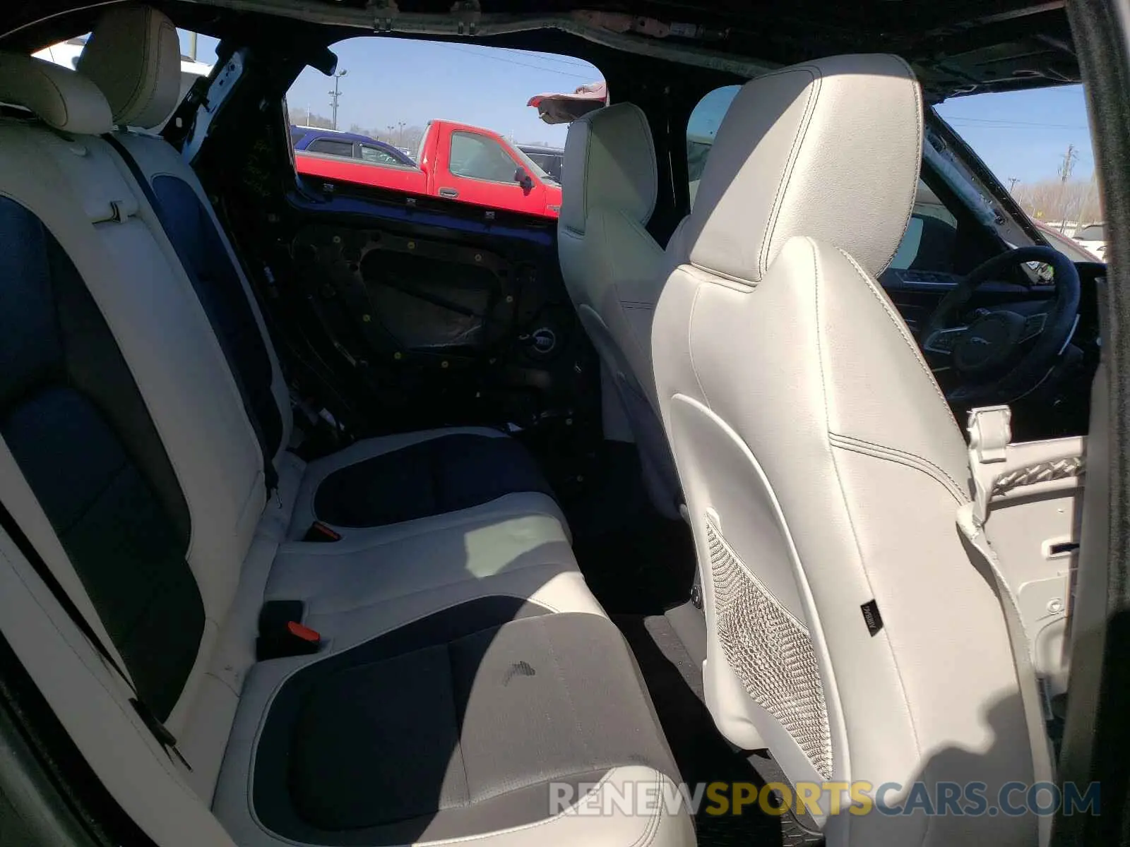 6 fotografías del automóvil dañado SADCM2FV1KA359682 JAGUAR F-PACE 2019