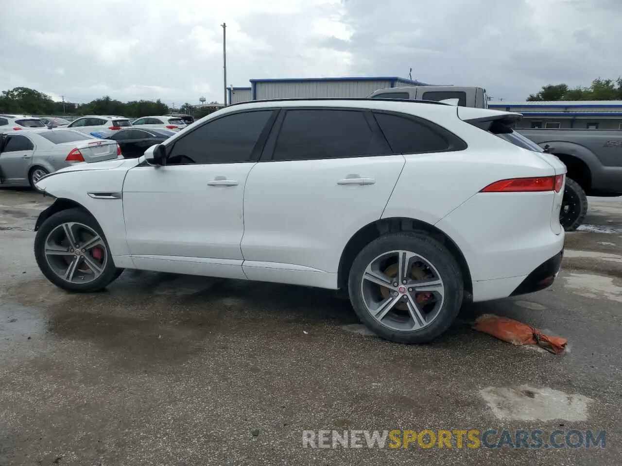 2 fotografías del automóvil dañado SADCM2FV1KA611009 JAGUAR F-PACE 2019