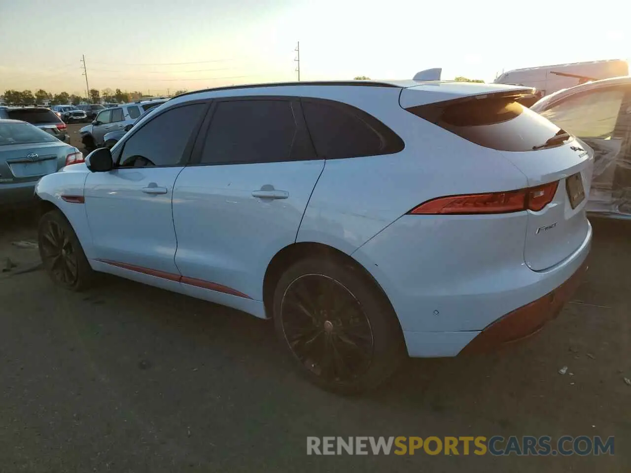 2 fotografías del automóvil dañado SADCM2FV2KA357519 JAGUAR F-PACE 2019