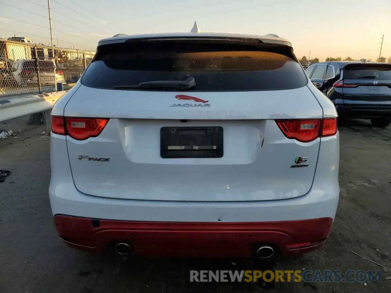 6 fotografías del automóvil dañado SADCM2FV2KA357519 JAGUAR F-PACE 2019