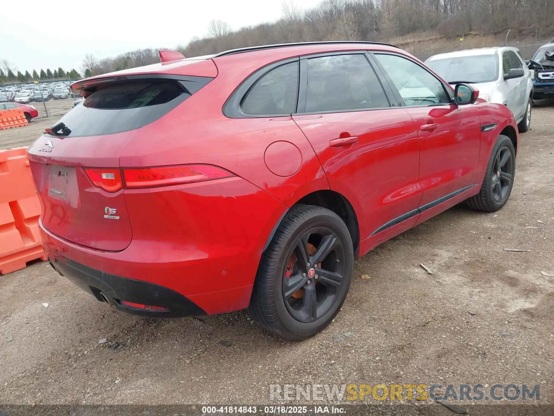 4 fotografías del automóvil dañado SADCM2FV7KA363378 JAGUAR F-PACE 2019
