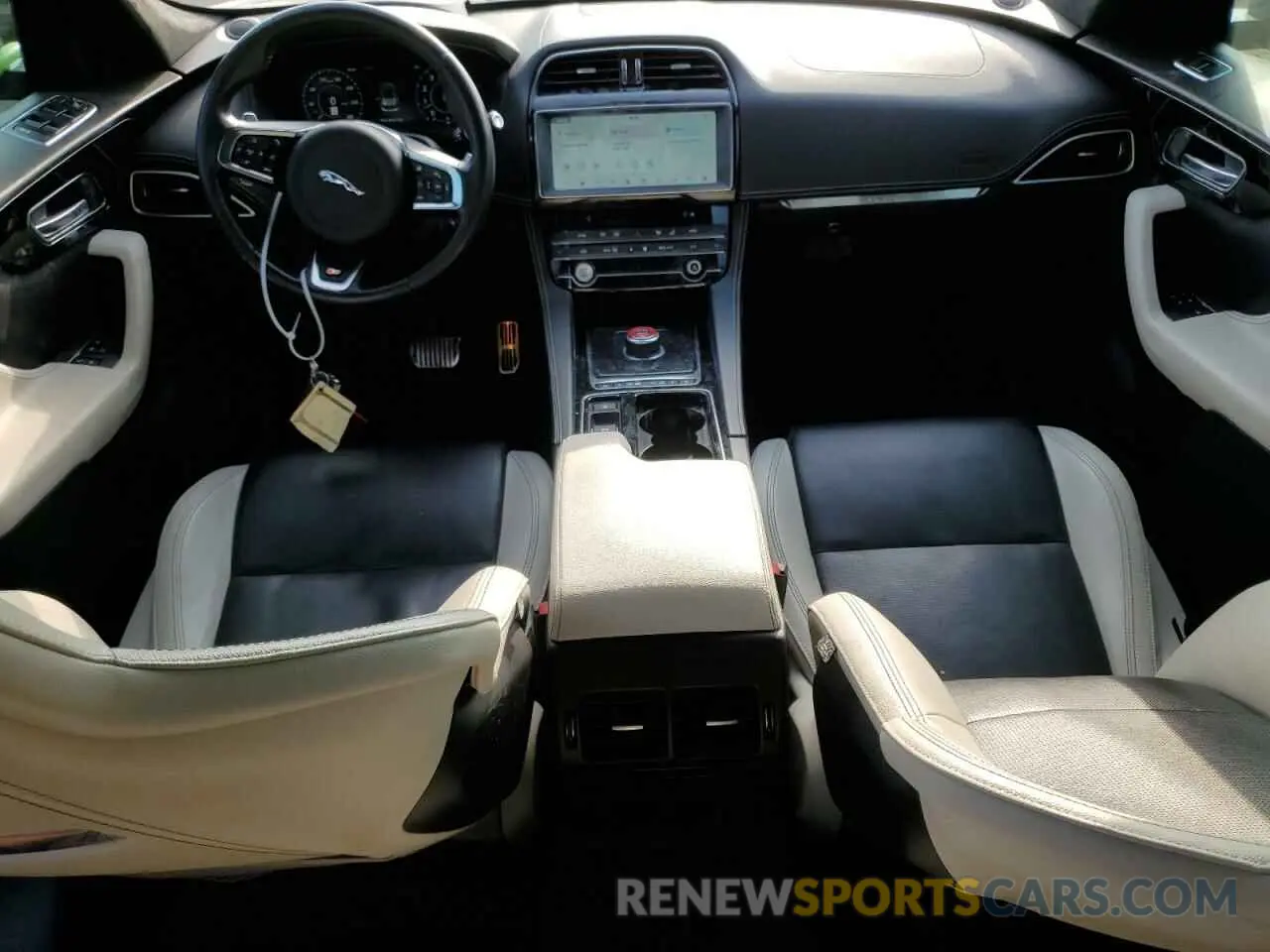 8 fotografías del automóvil dañado SADCM2FVXKA610005 JAGUAR F-PACE 2019