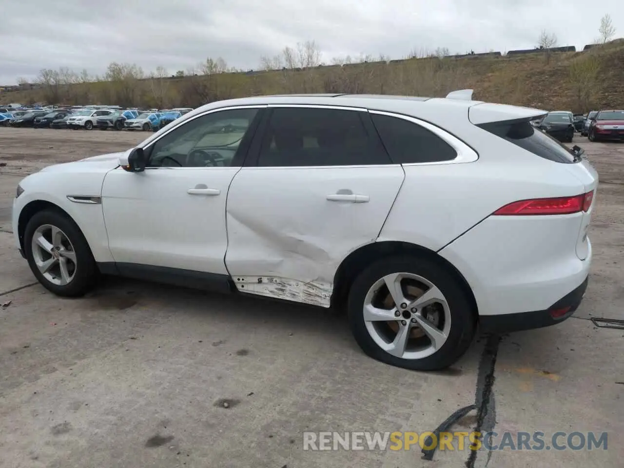 2 fotografías del automóvil dañado SADCS2FX0KA602177 JAGUAR F-PACE 2019