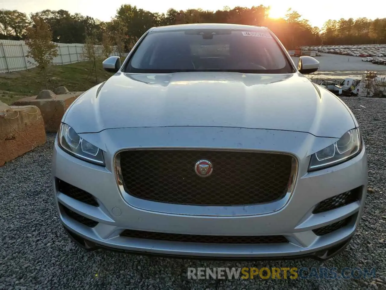 5 fotografías del automóvil dañado SADCS2FX0KA616001 JAGUAR F-PACE 2019