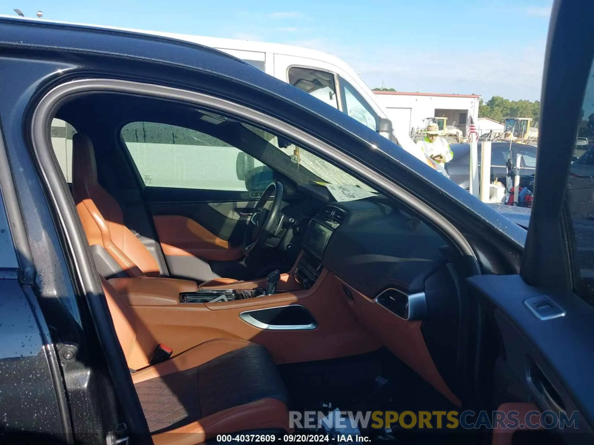 5 fotografías del automóvil dañado SADCZ2EE1KA607304 JAGUAR F-PACE 2019