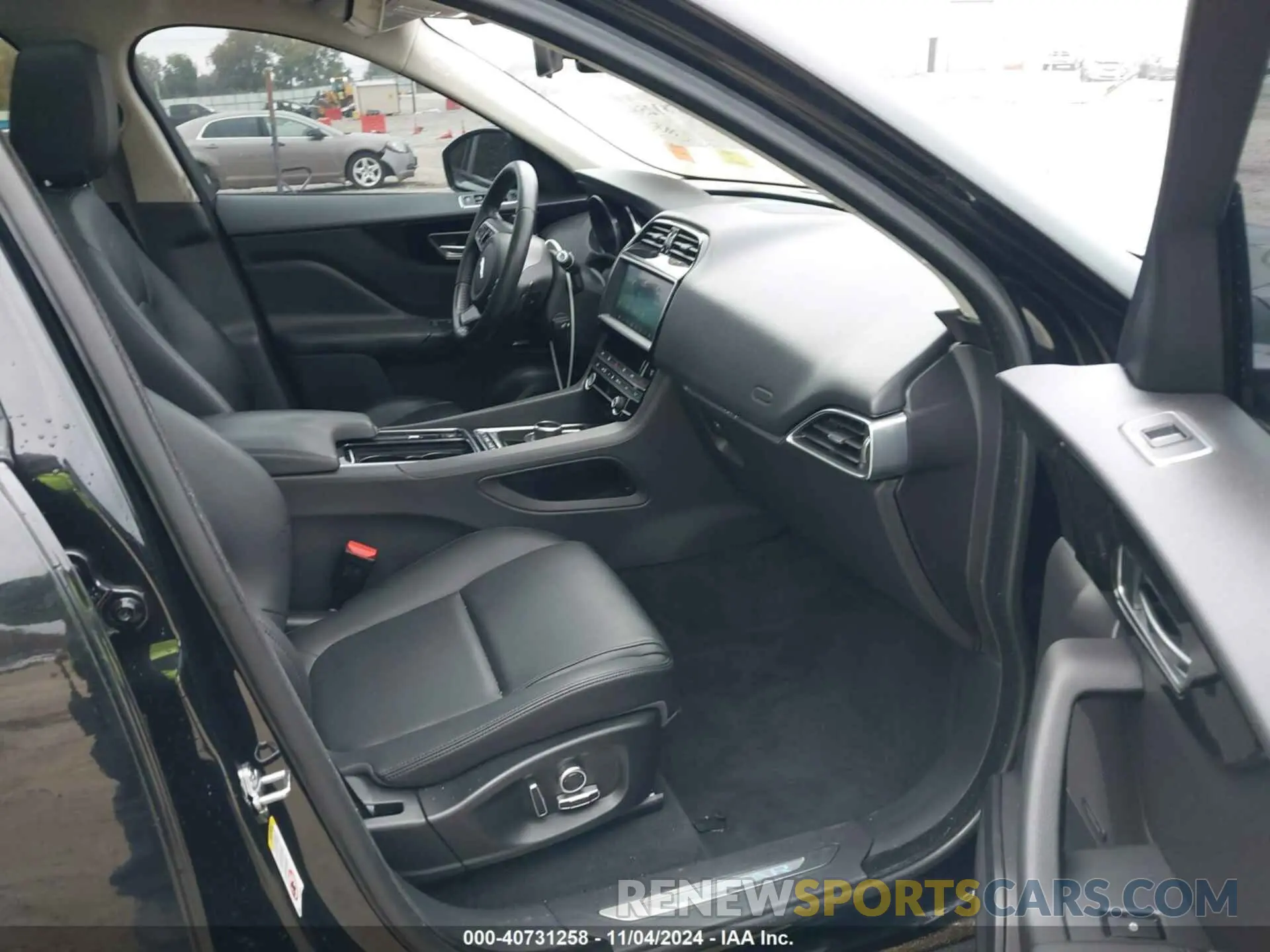 5 fotografías del automóvil dañado SADCJ2FX3LA621472 JAGUAR F-PACE 2020