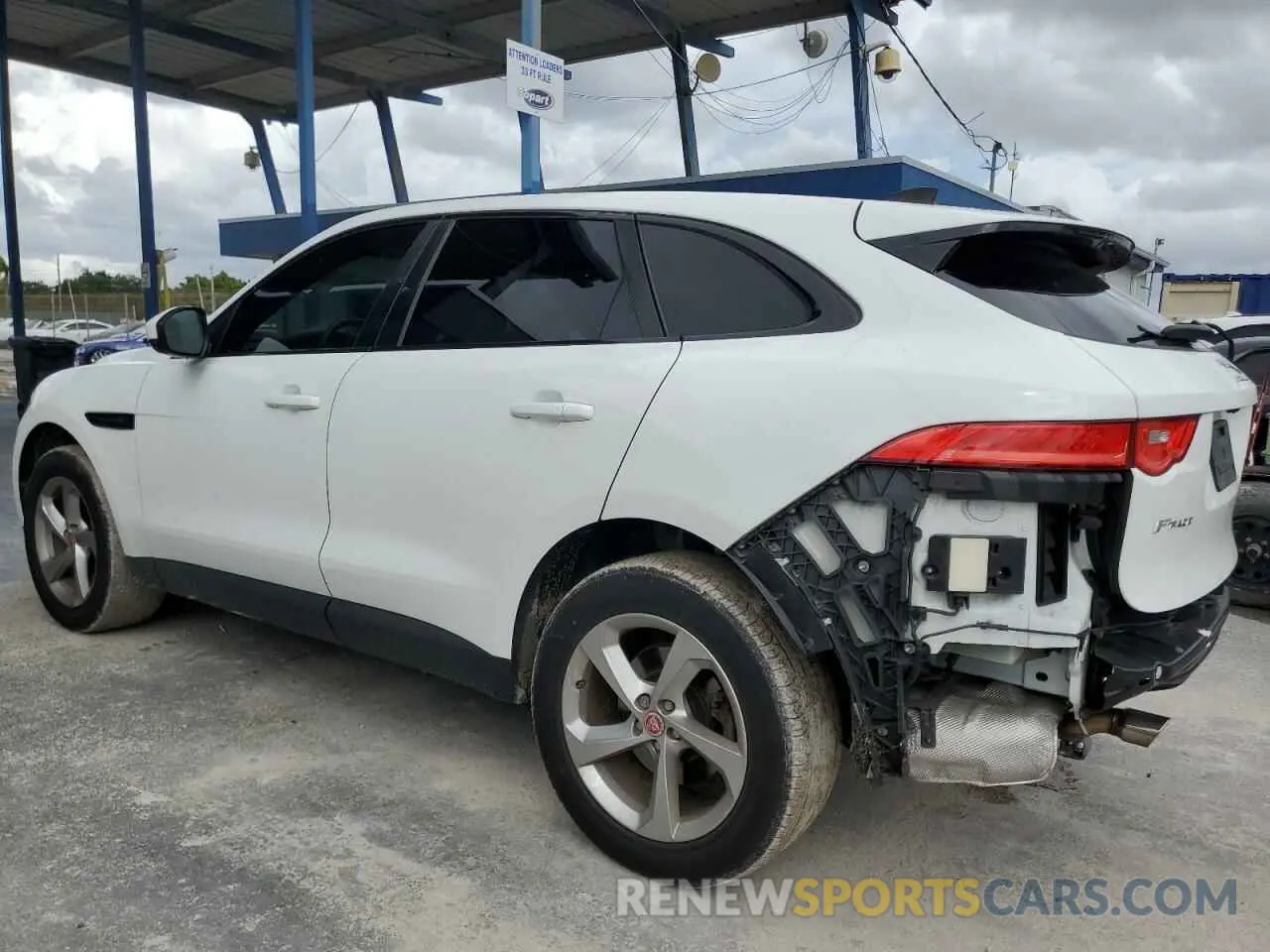 2 fotografías del automóvil dañado SADCJ2FX3LA626428 JAGUAR F-PACE 2020