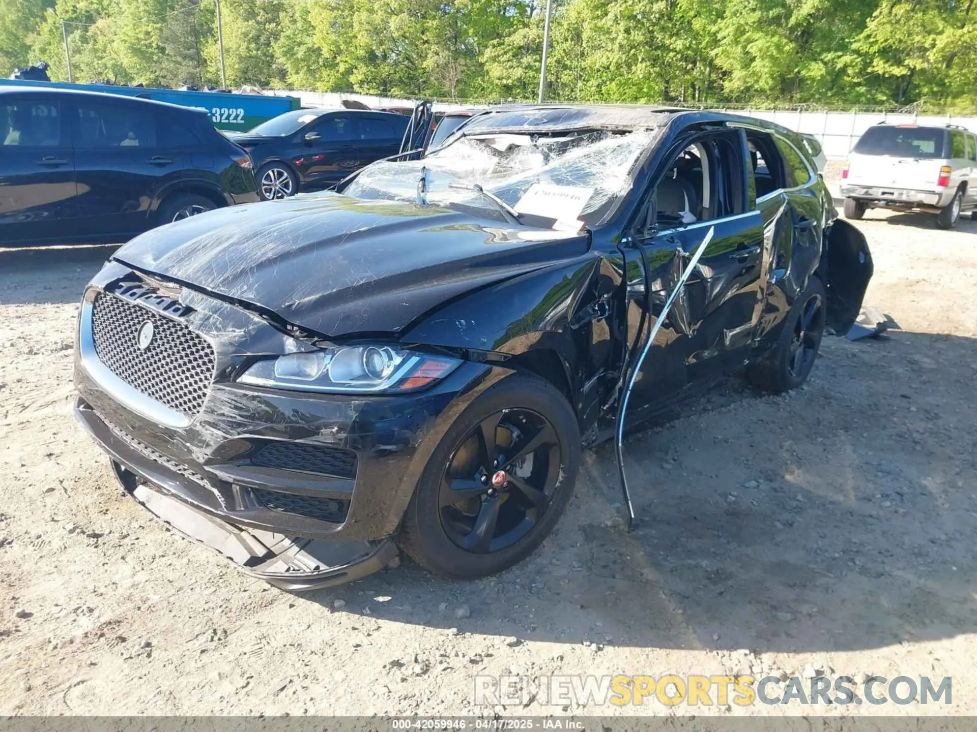 2 fotografías del automóvil dañado SADCJ2FX3LA643987 JAGUAR F-PACE 2020