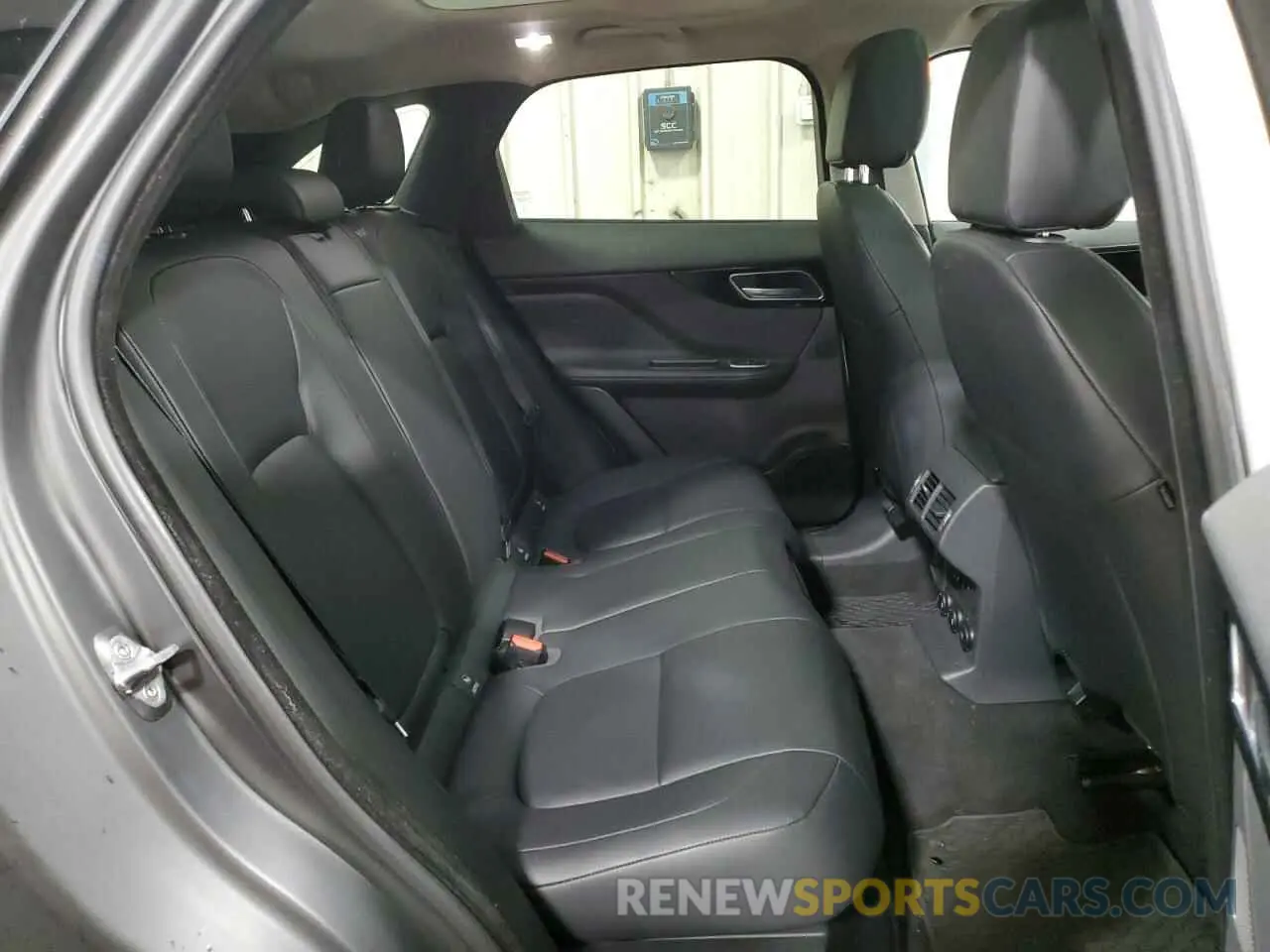 11 fotografías del automóvil dañado SADCJ2FX4LA624252 JAGUAR F-PACE 2020