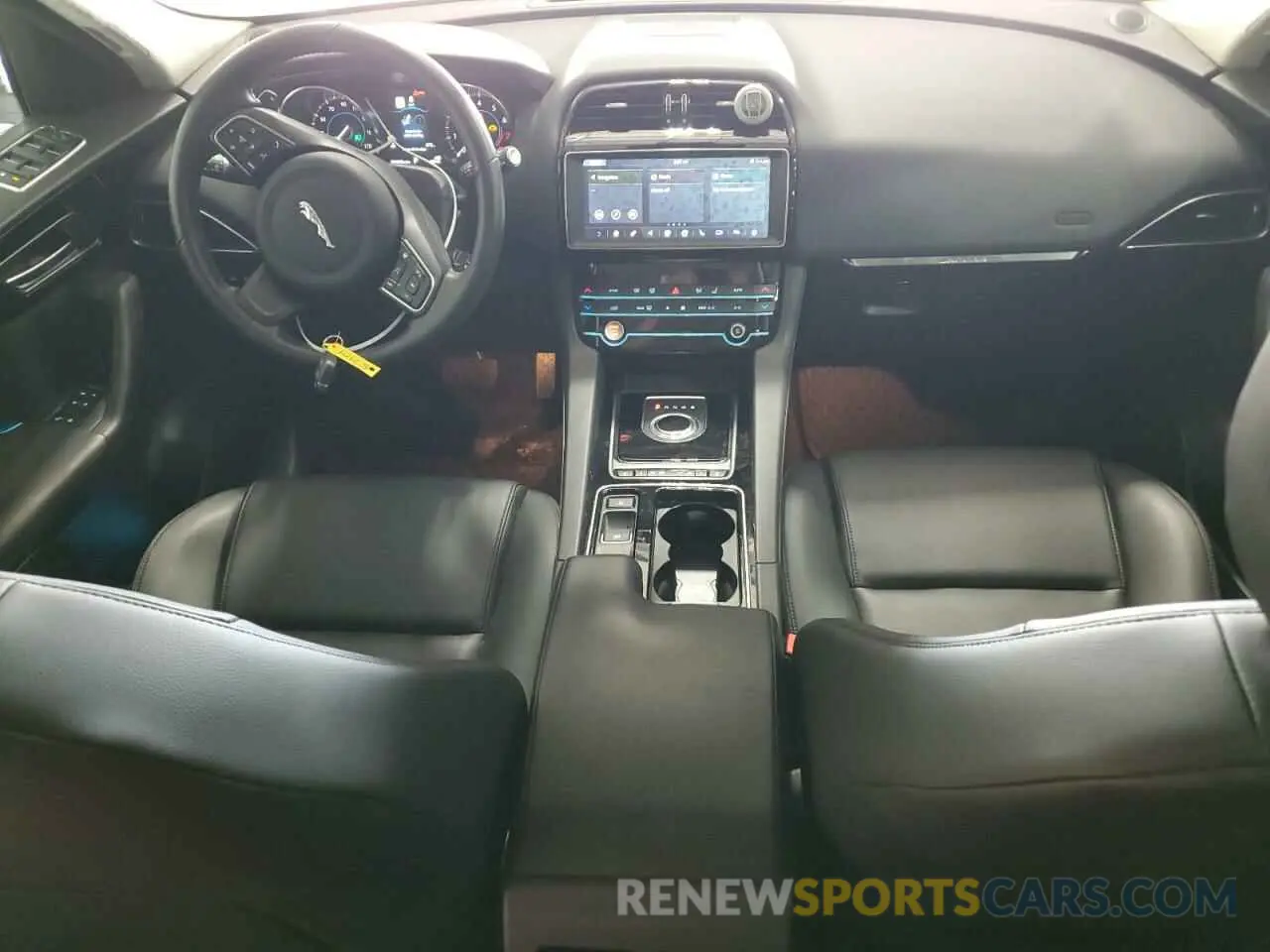 8 fotografías del automóvil dañado SADCJ2FX4LA624252 JAGUAR F-PACE 2020