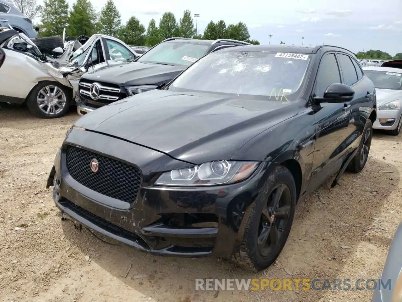 2 fotografías del automóvil dañado SADCJ2FX4LA633002 JAGUAR F-PACE 2020
