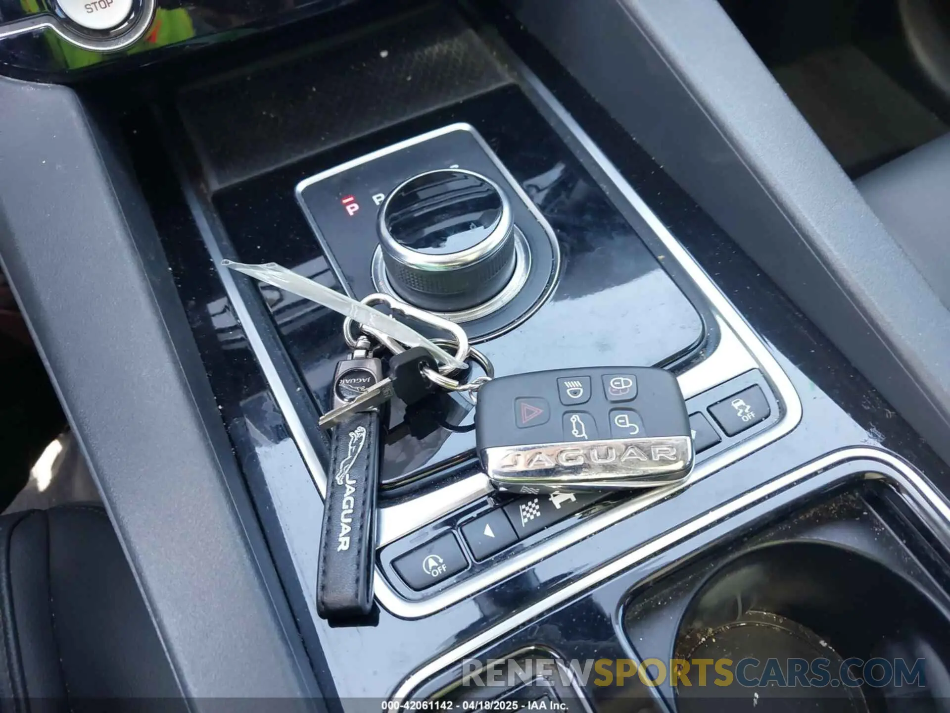 11 fotografías del automóvil dañado SADCJ2FX8LA632287 JAGUAR F-PACE 2020