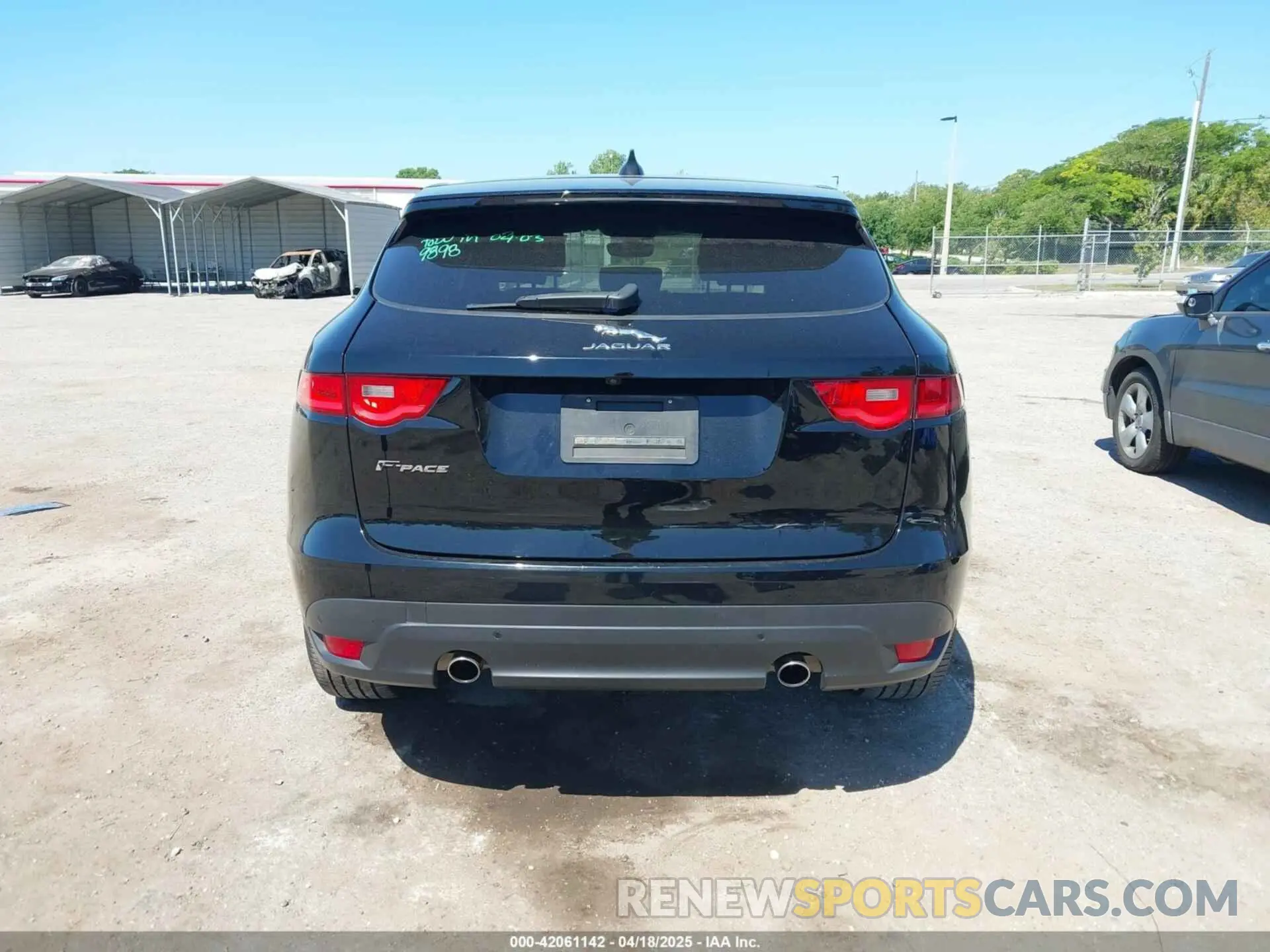 16 fotografías del automóvil dañado SADCJ2FX8LA632287 JAGUAR F-PACE 2020
