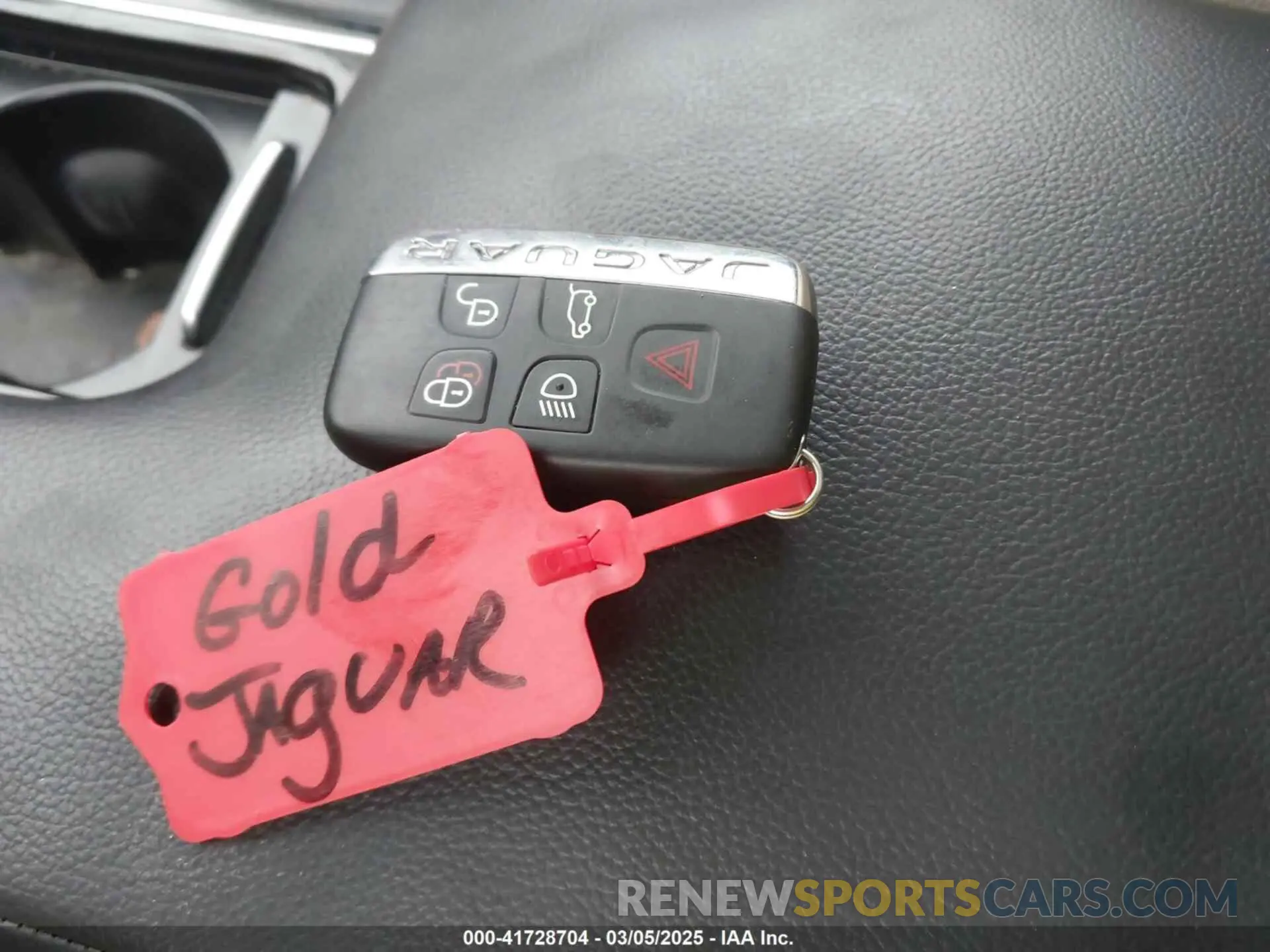 11 fotografías del automóvil dañado SADCJ2FX9LA643542 JAGUAR F-PACE 2020