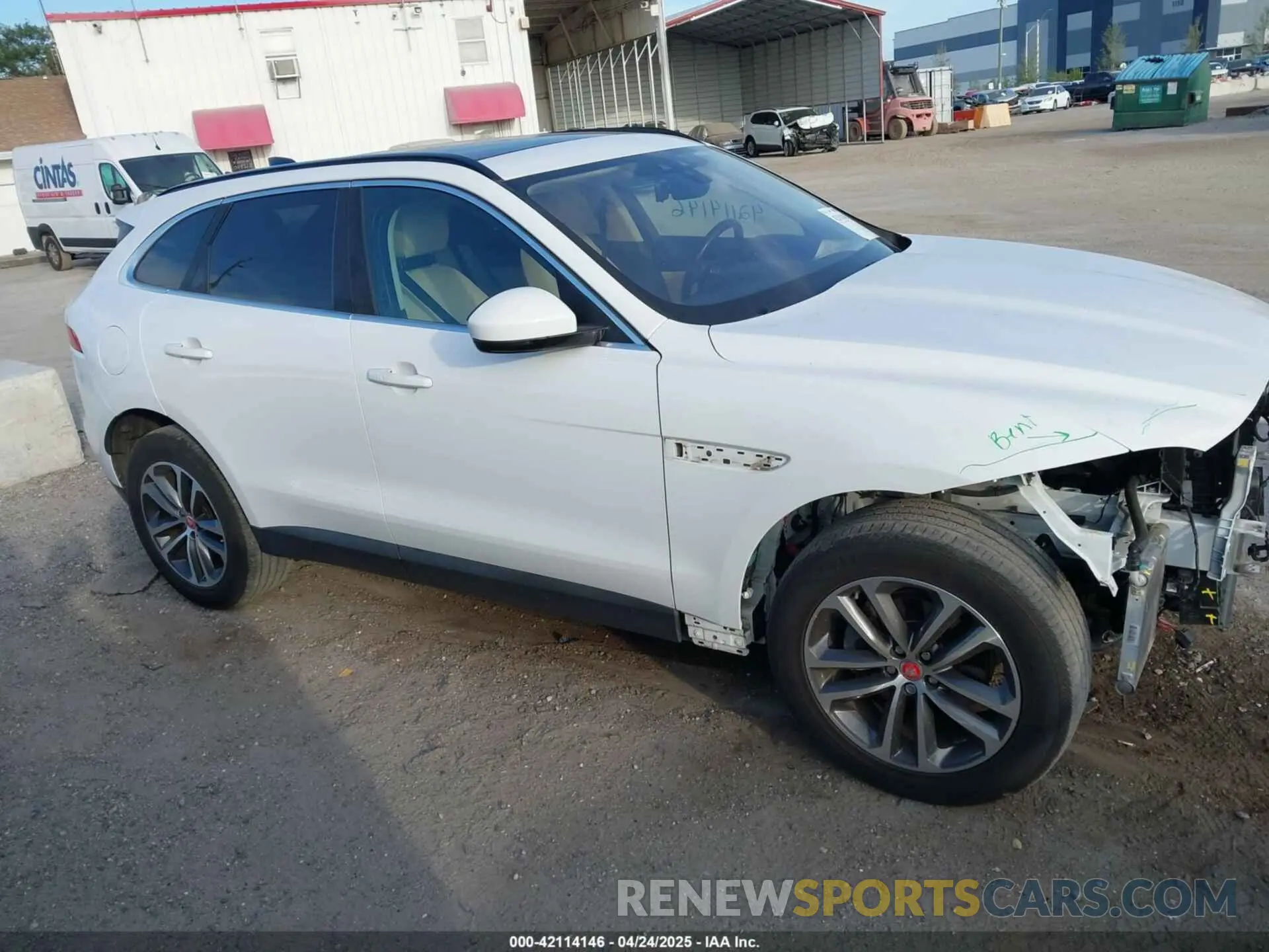13 fotografías del automóvil dañado SADCJ2FXXLA631058 JAGUAR F-PACE 2020