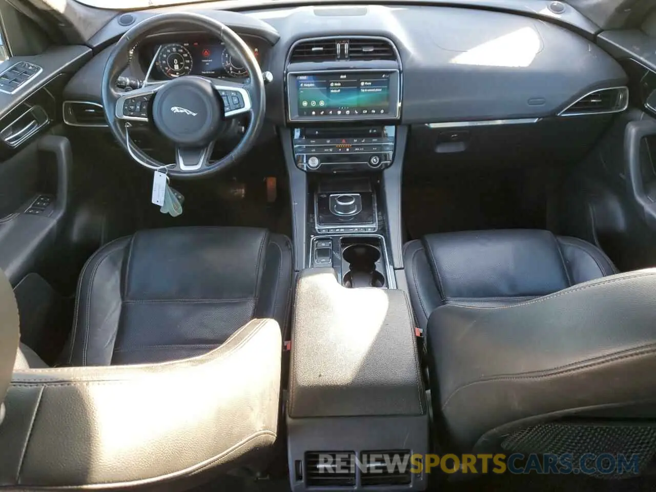 8 fotografías del automóvil dañado SADCK2FX7LA617986 JAGUAR F-PACE 2020