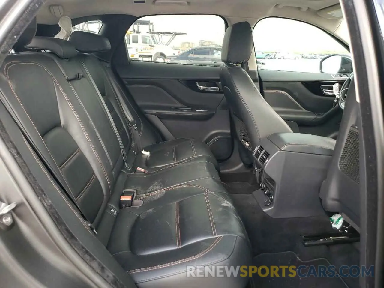 11 fotografías del automóvil dañado SADCK2GX0LA635440 JAGUAR F-PACE 2020
